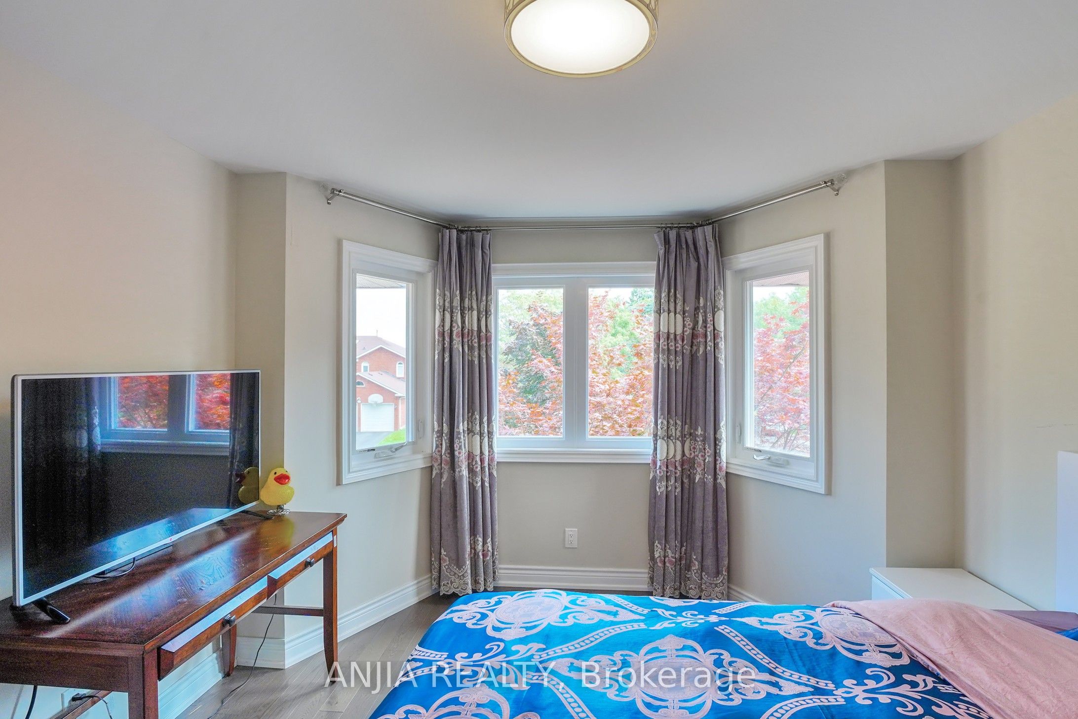 28 Holbrook Court Property Photo 22