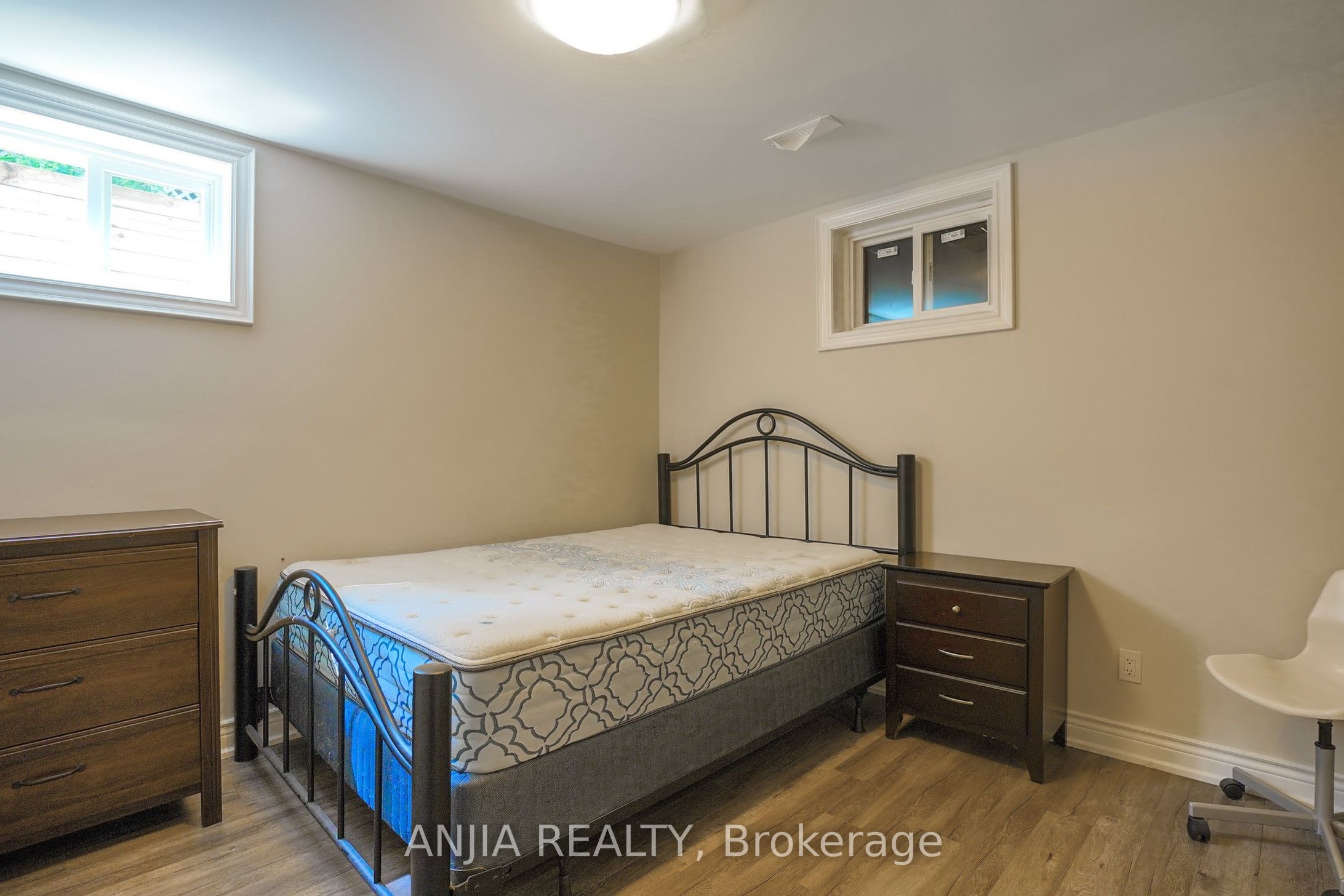 28 Holbrook Court Property Photo 31