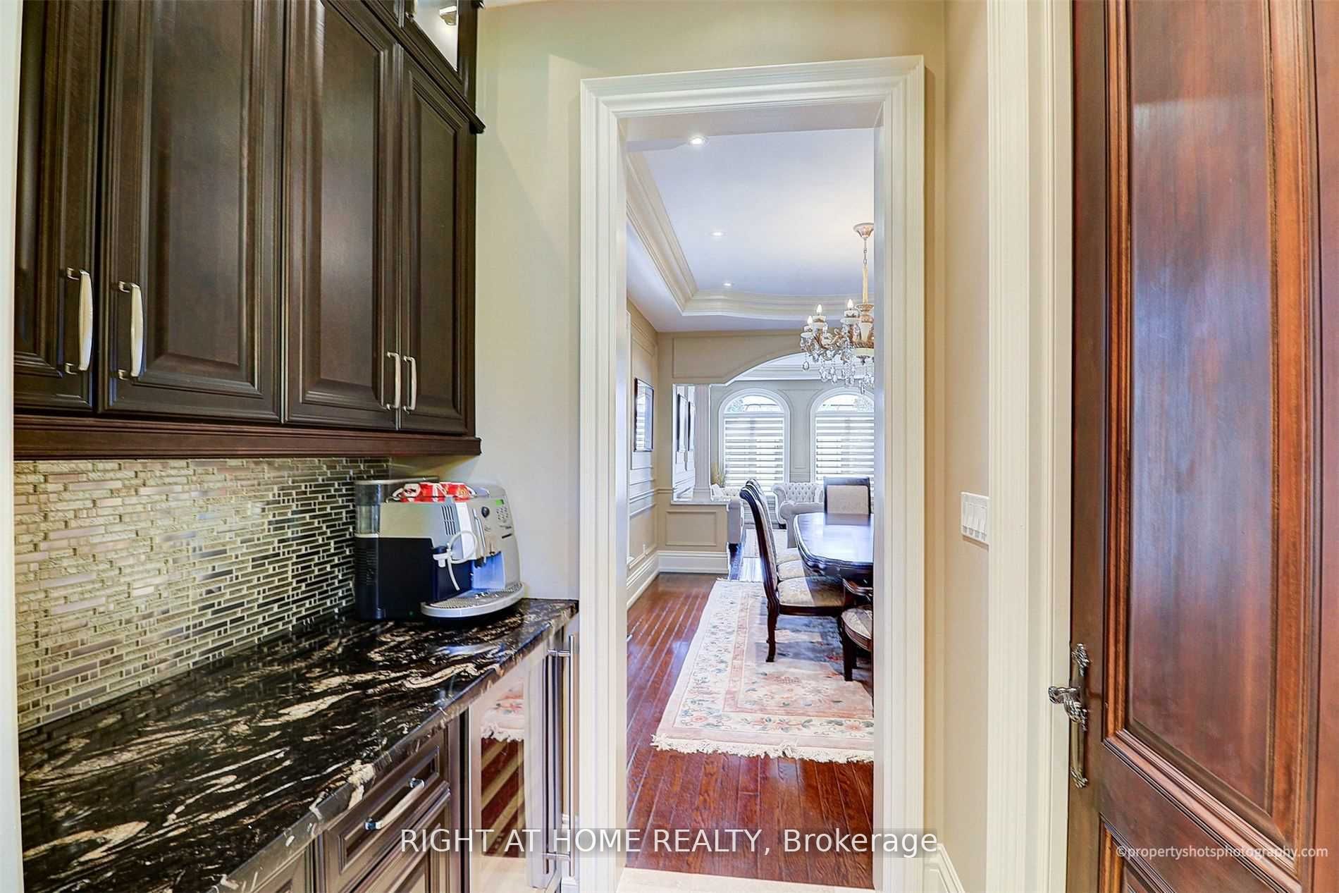 34 May Avenue Property Photo 9