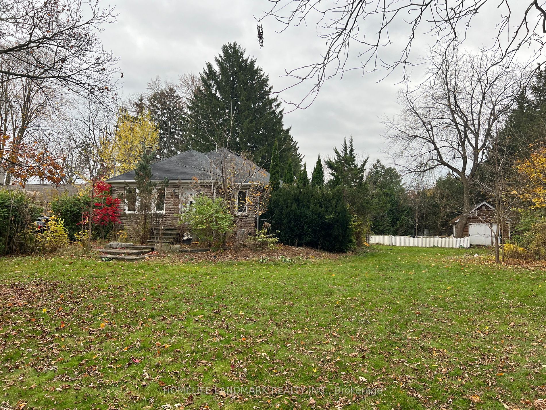 163 John St Property Photo