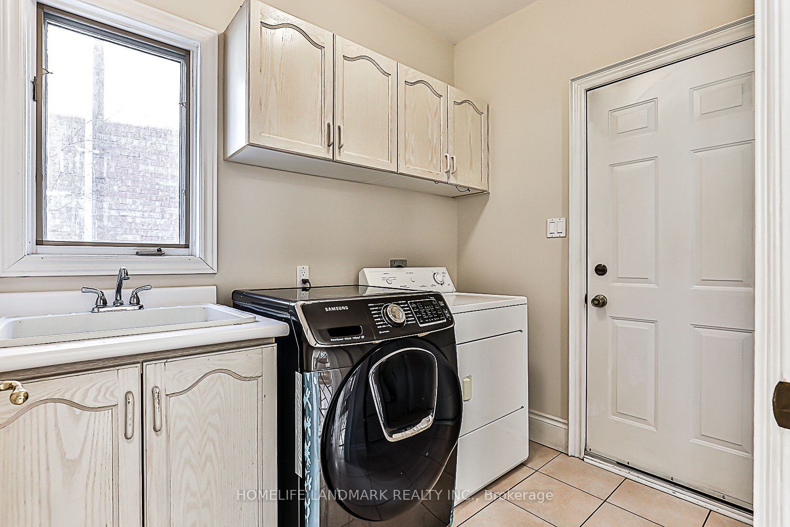 40 Kingmount Crescent Property Photo 24