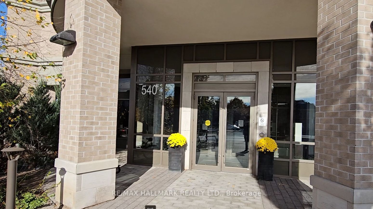 #606 - 540 Bur Oak Avenue Property Photo 14