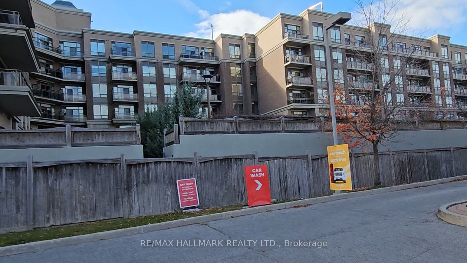 #606 - 540 Bur Oak Avenue Property Photo 35