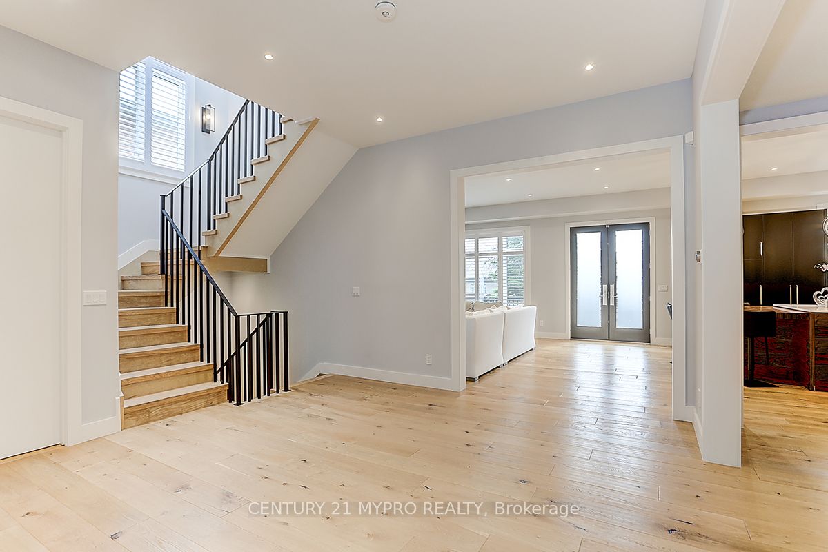 49 Walmer Road Property Photo 4