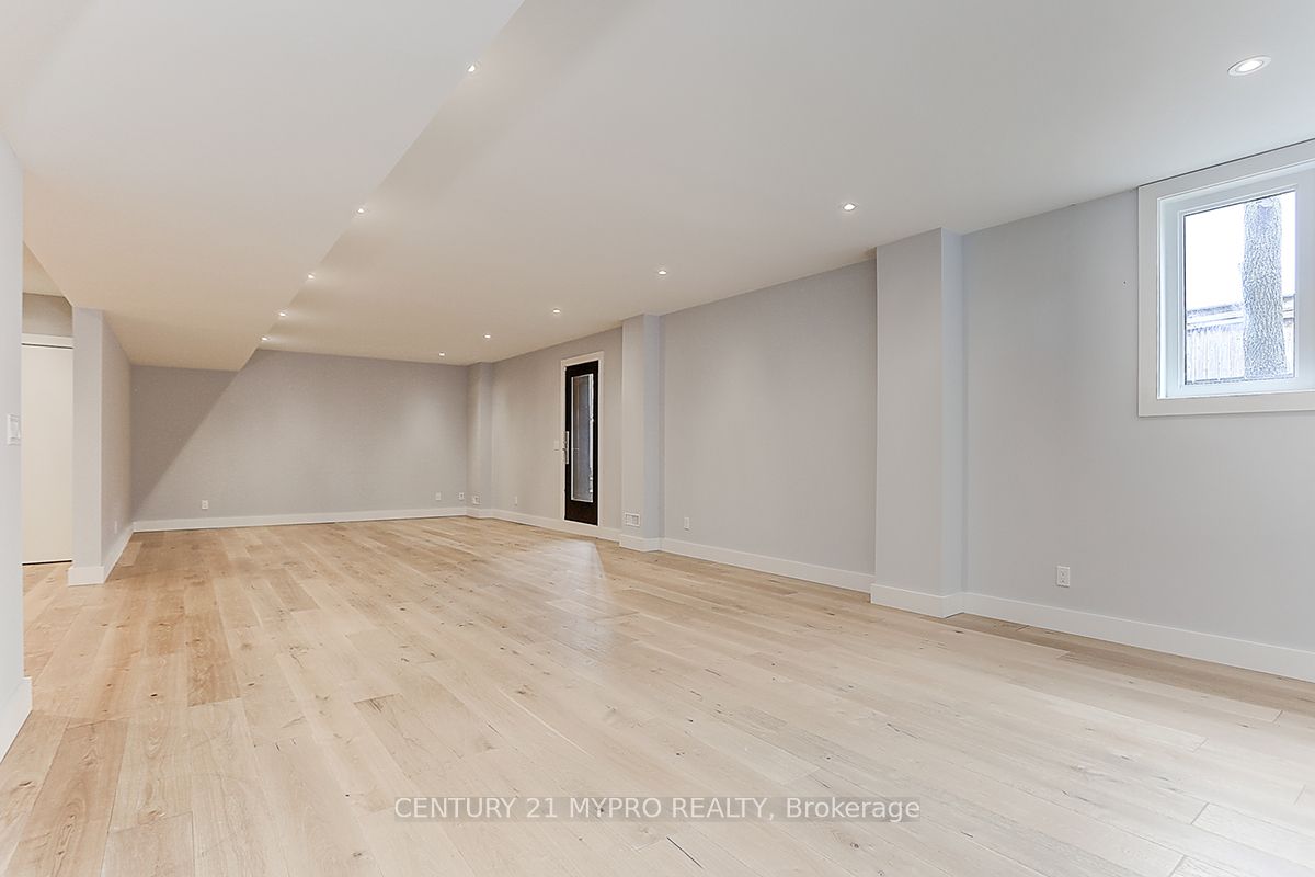 49 Walmer Road Property Photo 34