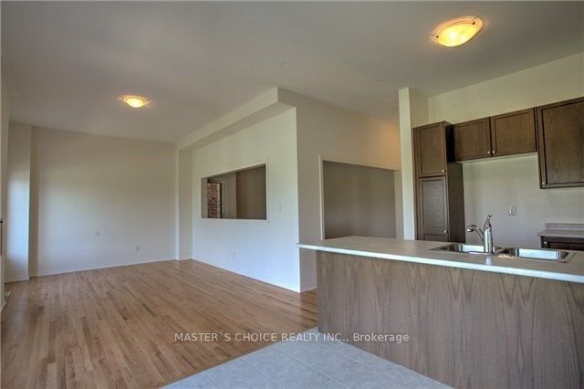 122 Vantage Loop Avenue Property Photo 9