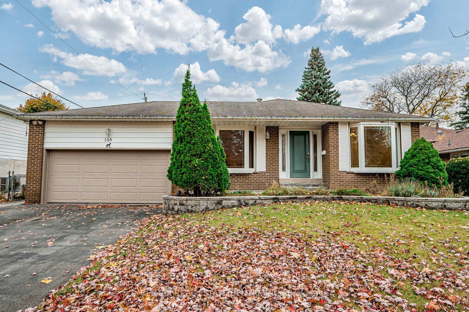 105 Drakefield Rd Property Photo
