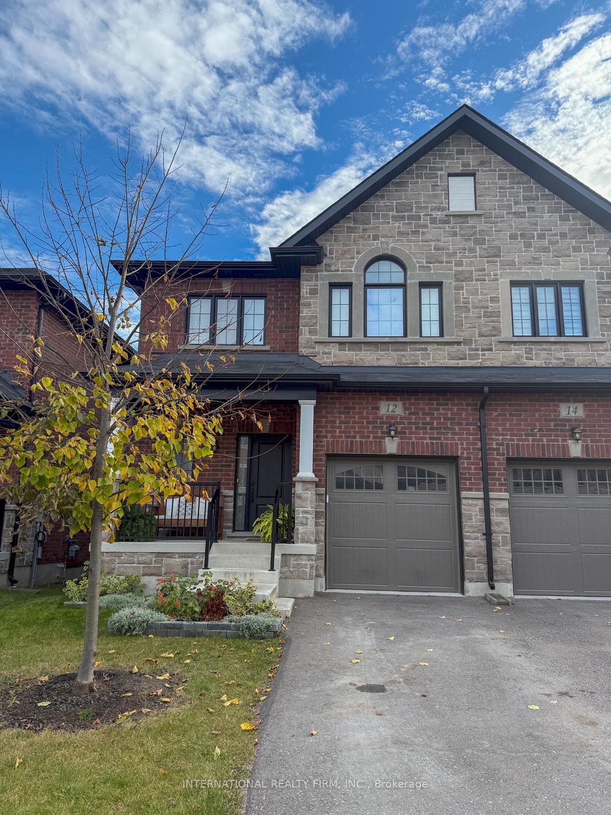 12 Gord Matthews Way Property Photo 1