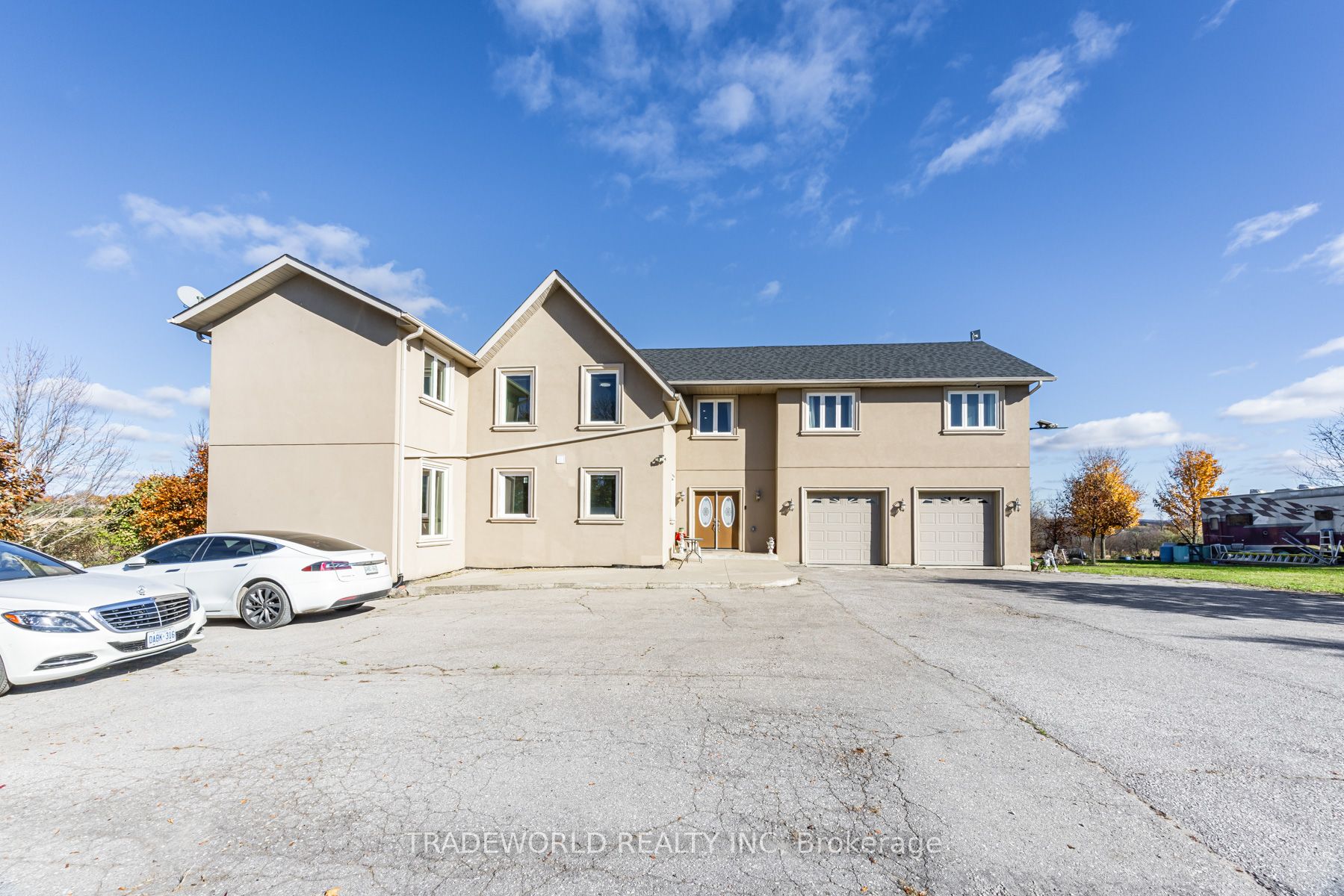 8805 Highway 9 Property Photo 1