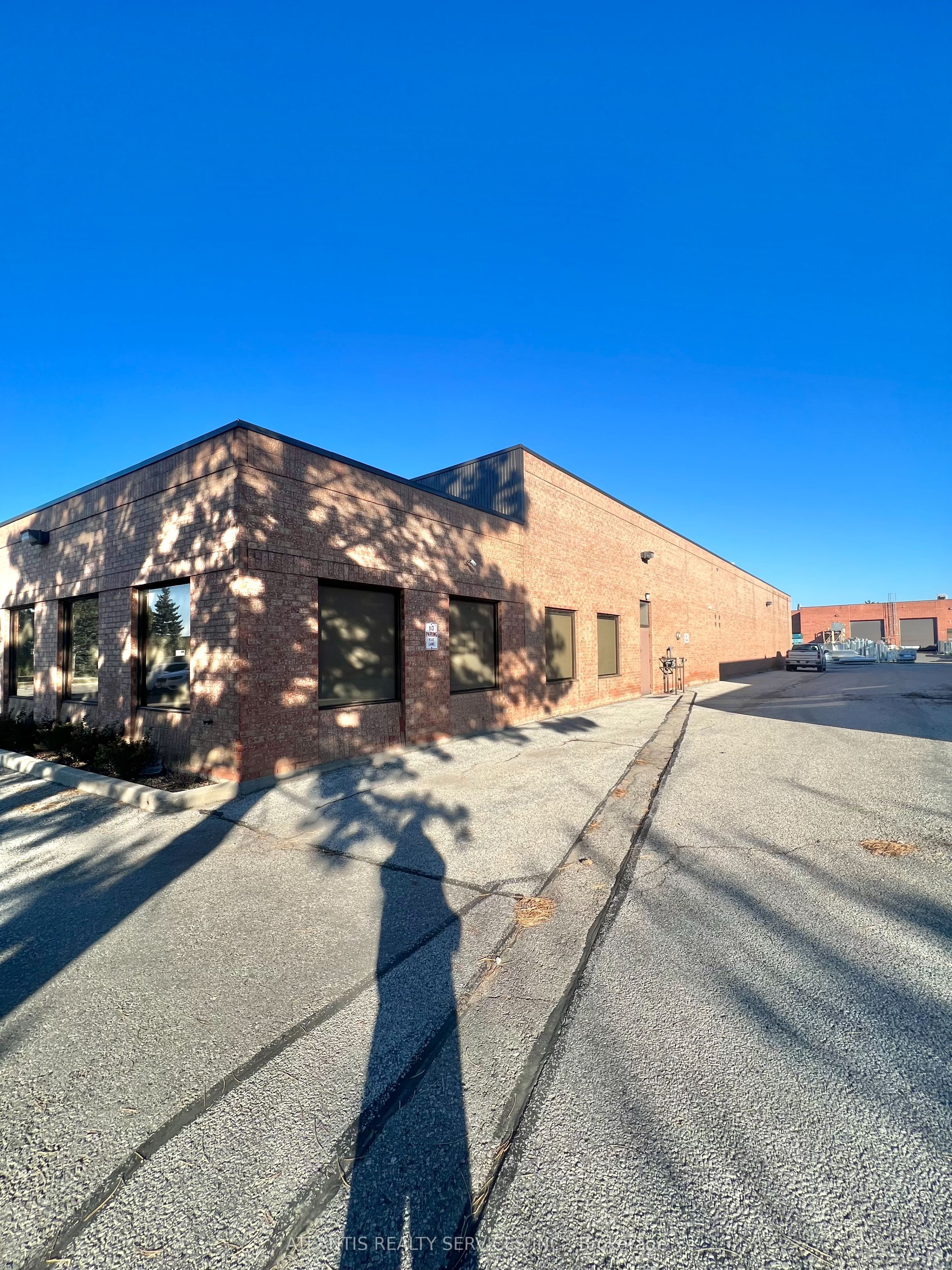 100 Caster Avenue Property Photo 3