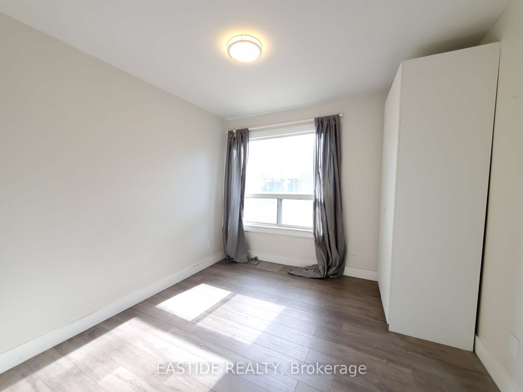 #main - 212 Monarch Park Avenue Property Photo 10
