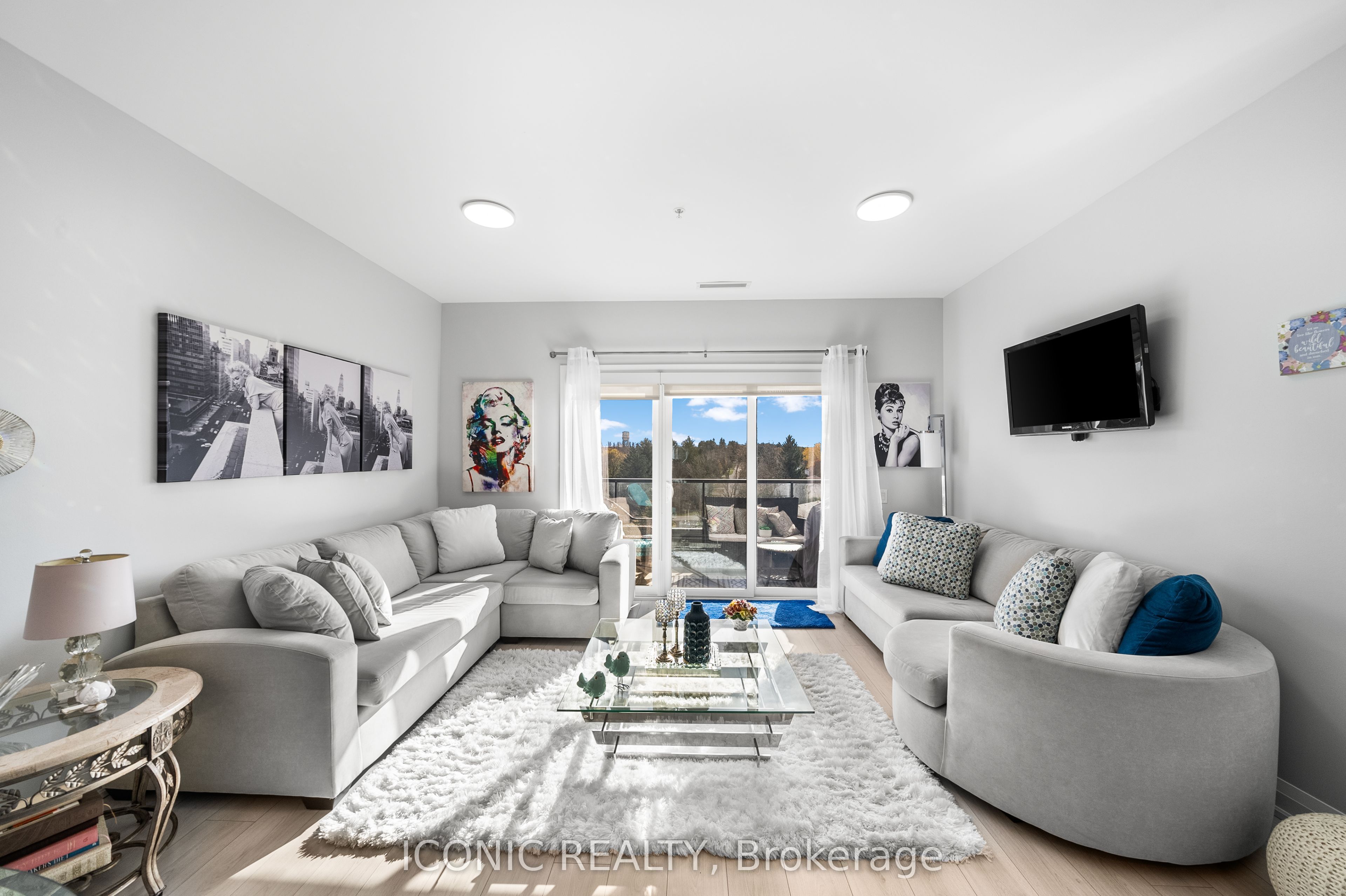 #606 - 64 Queen Street Property Photo 8