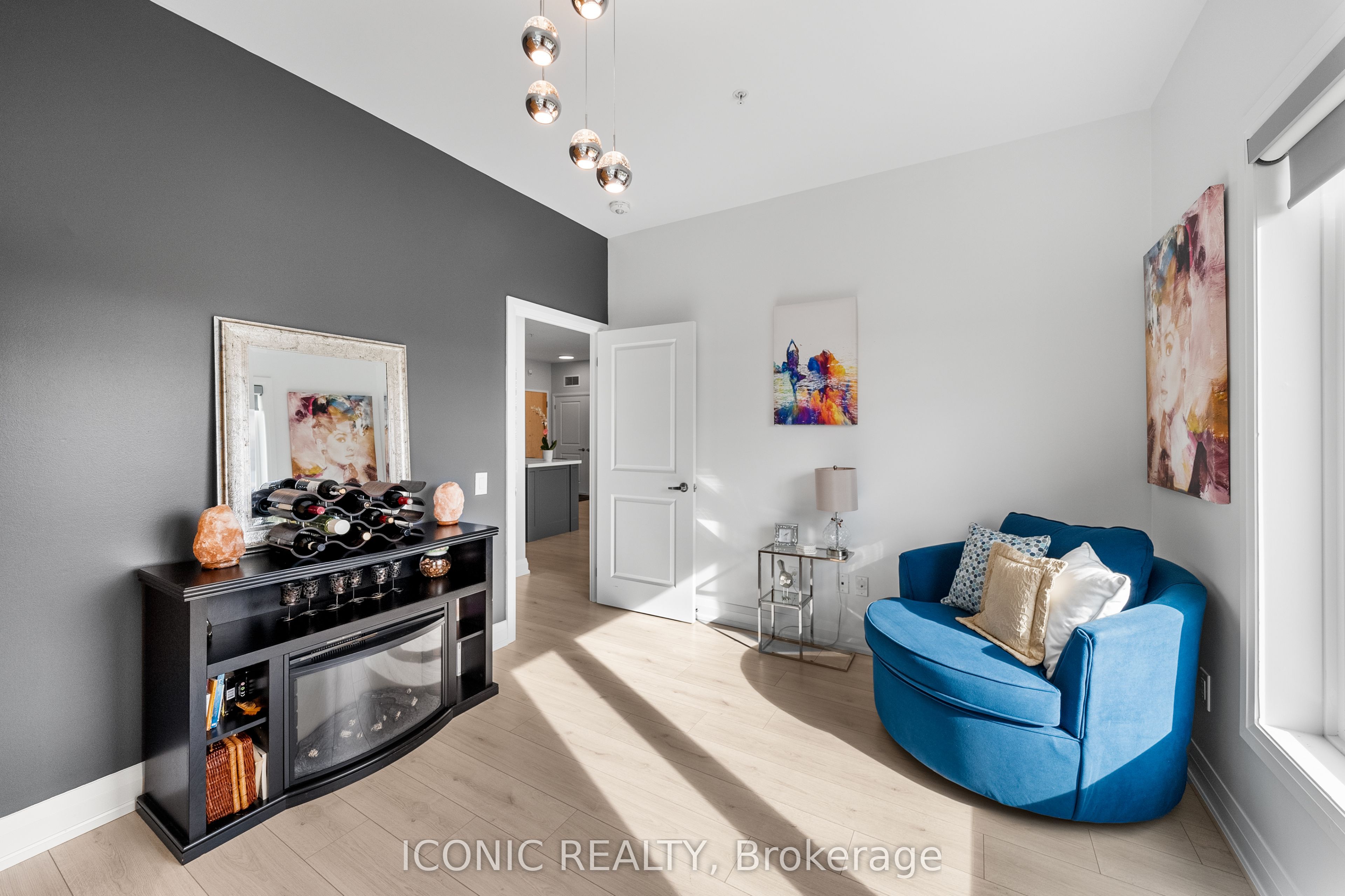 #606 - 64 Queen Street Property Photo 10