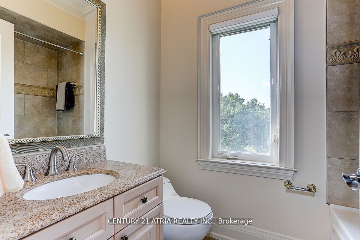 33 Winterport Court Property Photo 29