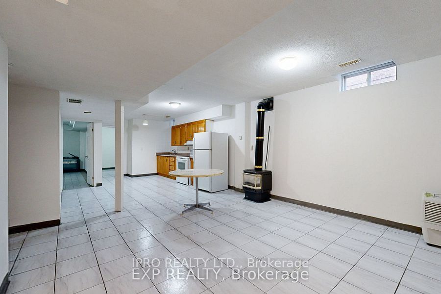 #bsmnt - 42 Richbell Street Property Photo 2