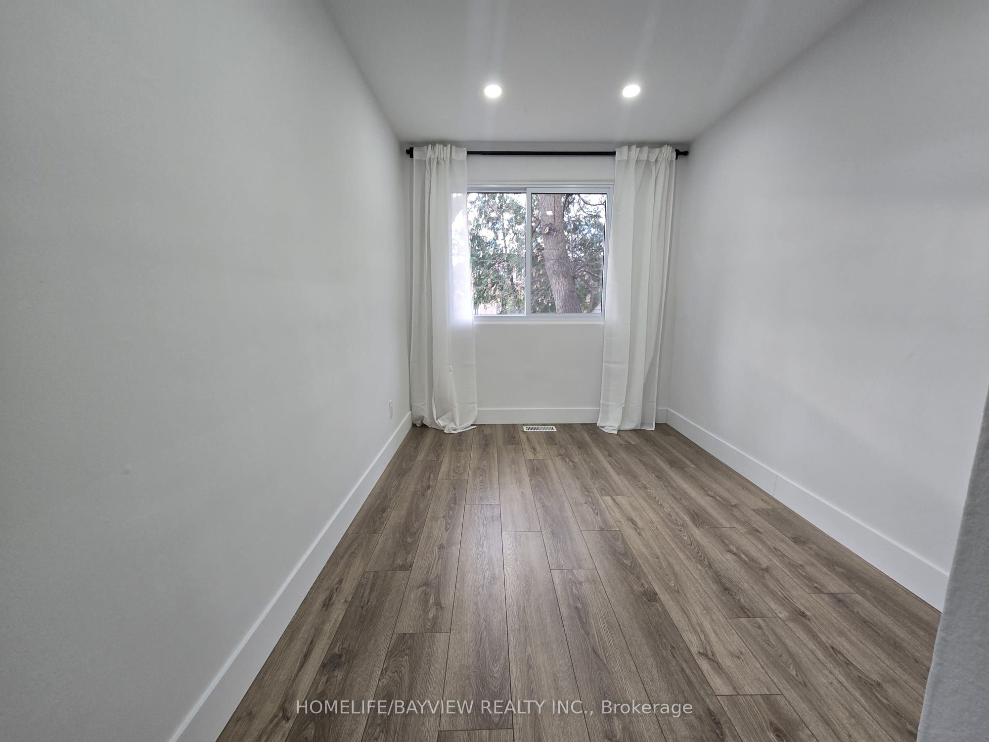 #main - 198 Septonne Avenue Property Photo 14