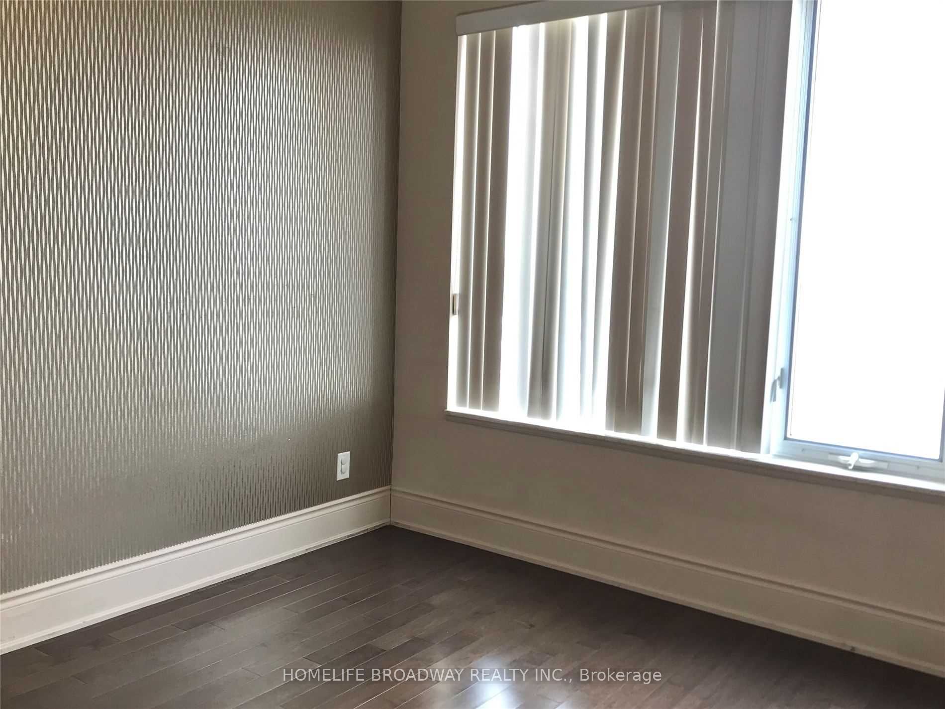 #rg10 - 277 South Park Road Property Photo 7