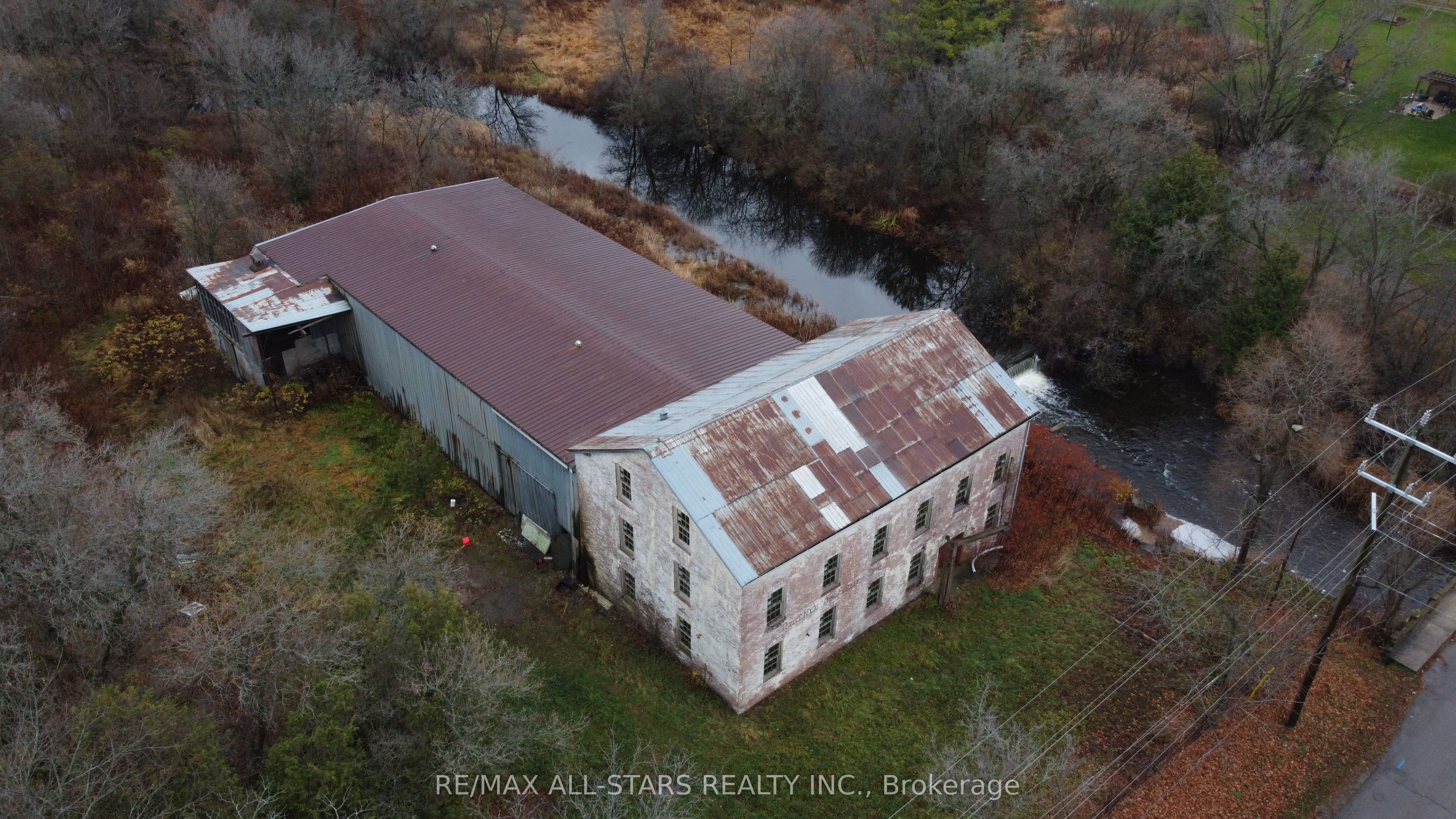 175 Laidlaw Street Property Photo 14