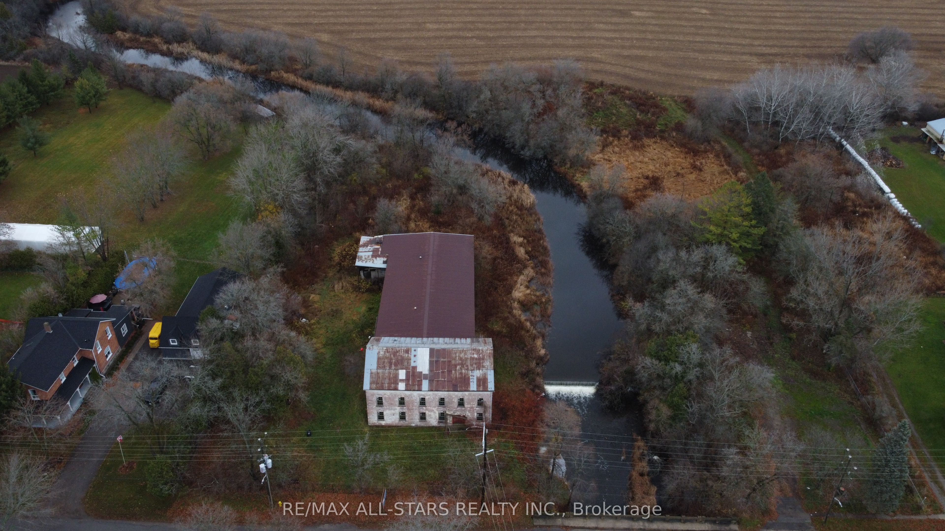 175 Laidlaw Street Property Photo 15