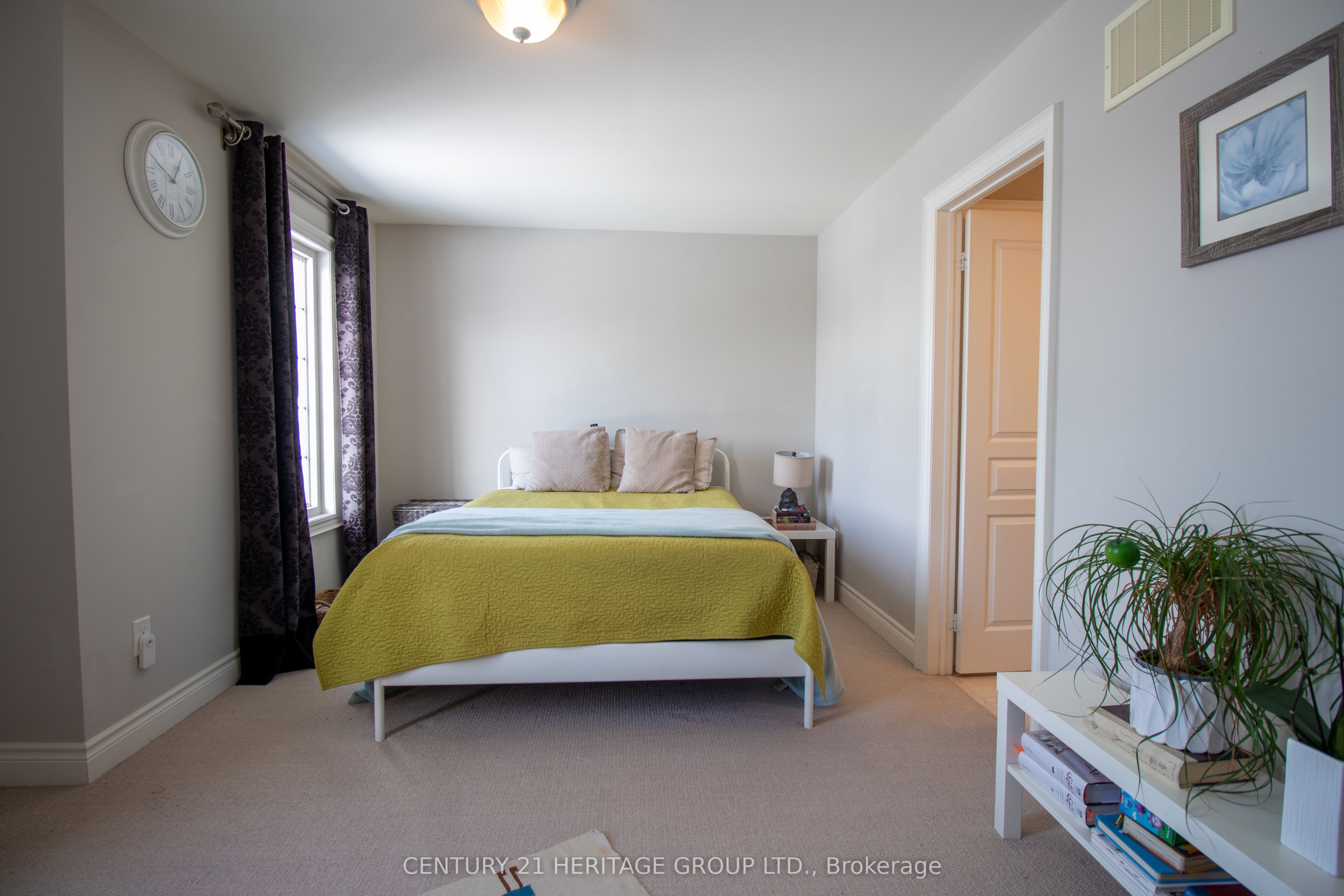 35 Morland Crescent Property Photo 31