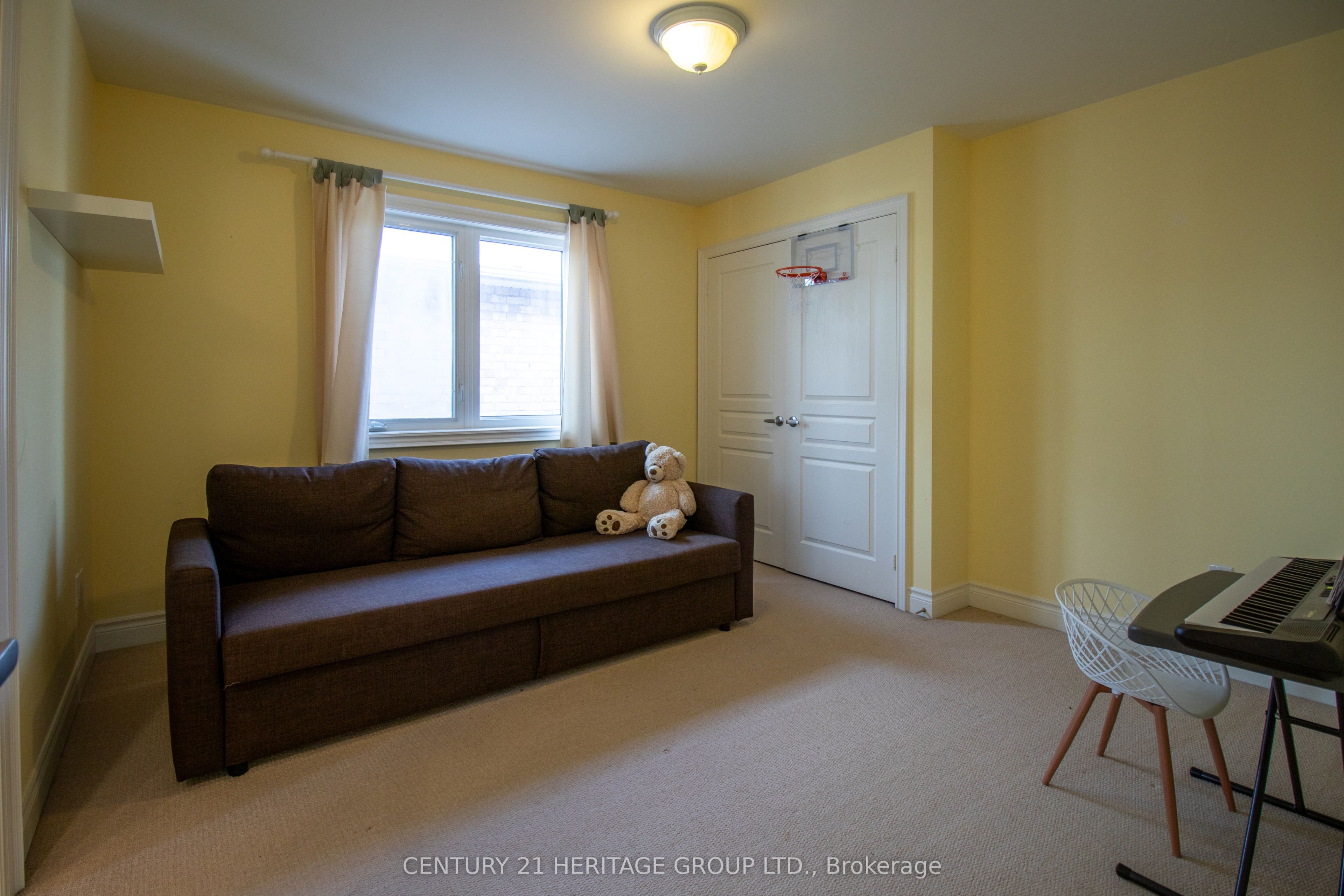 35 Morland Crescent Property Photo 35