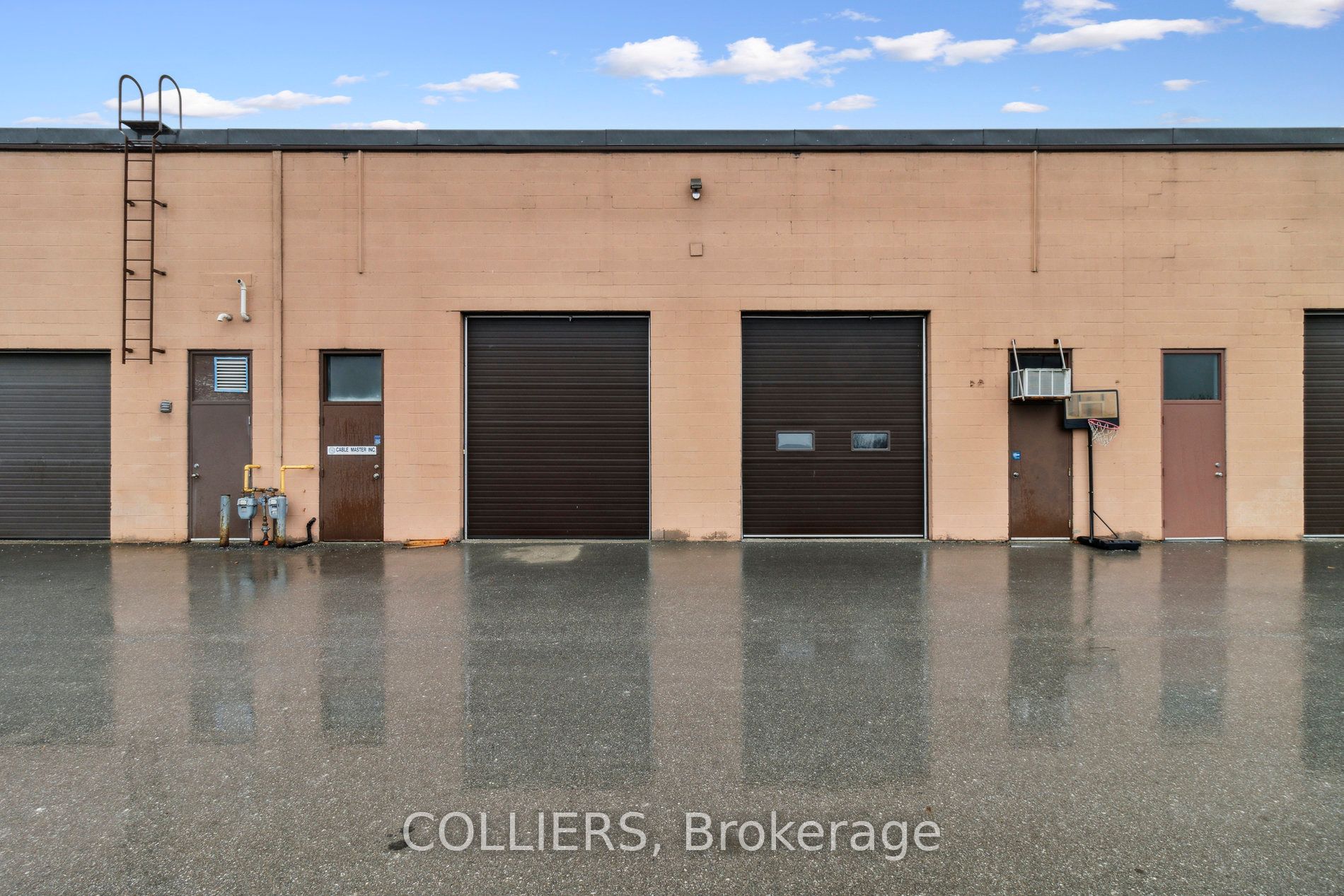 #6 - 160 Pony Drive Property Photo 7