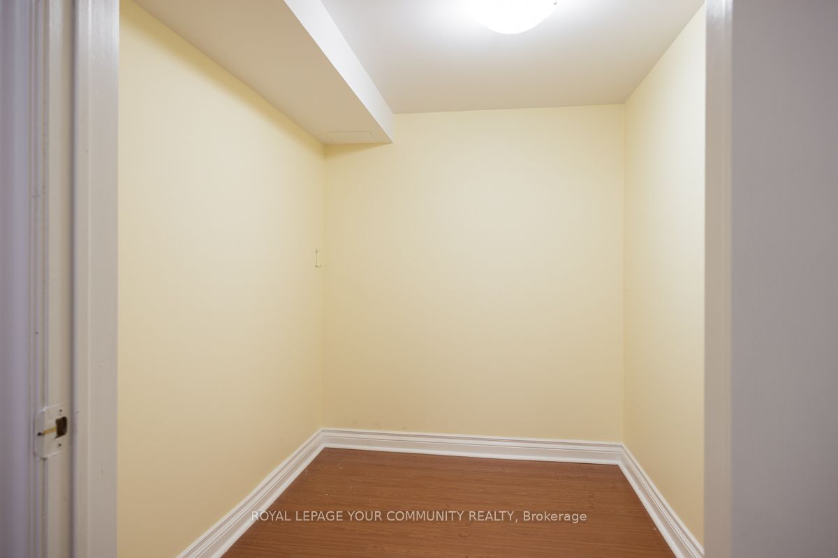 3 Creekview Avenue Property Photo 32