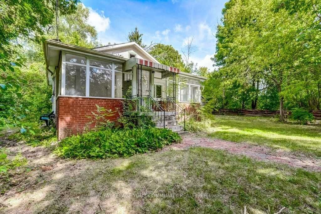 108 Yongehurst Road Property Photo 4