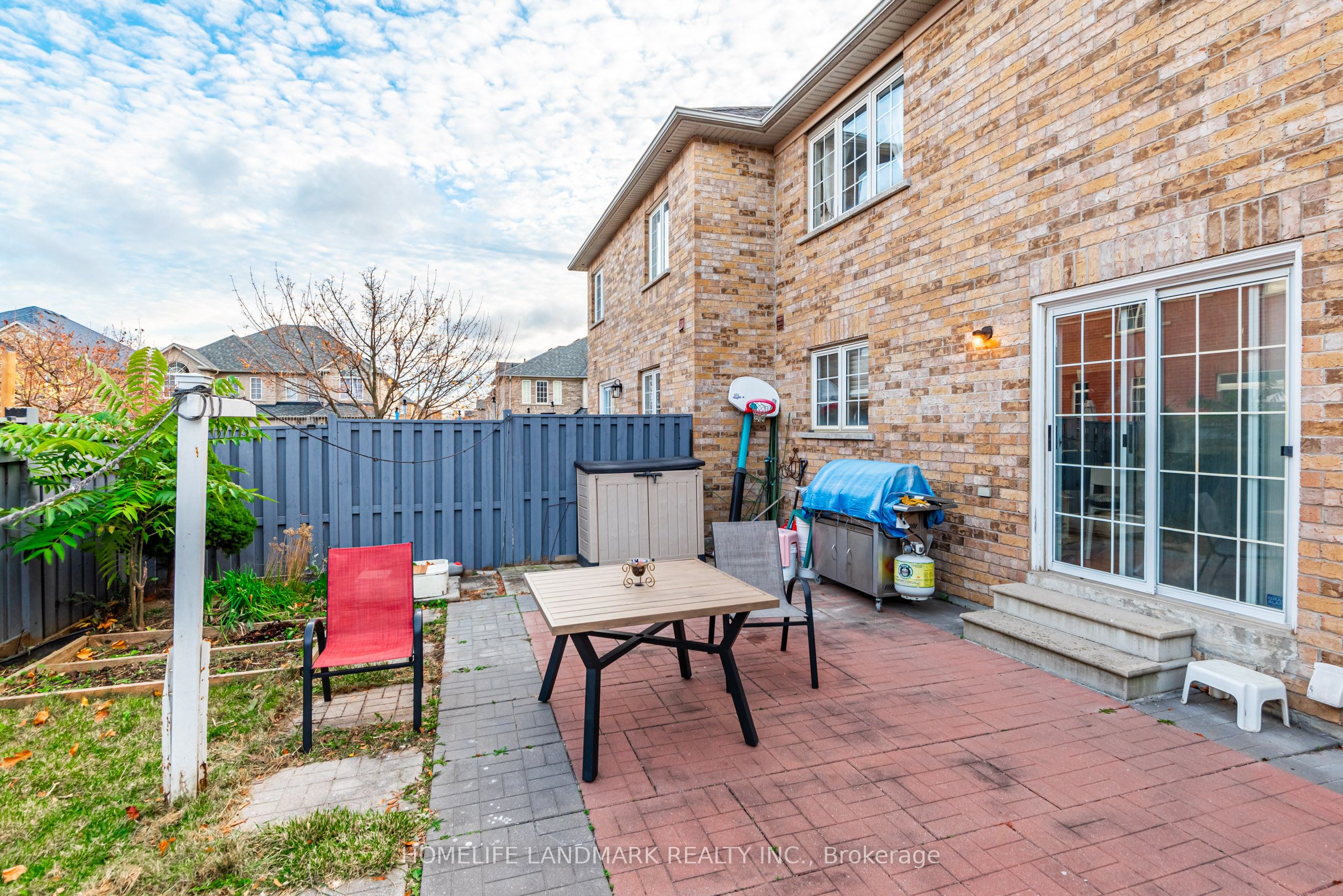 29 Lucerne Drive Property Photo 18