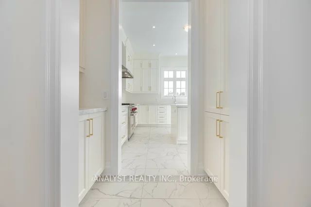 193 Mcmichael Avenue Property Photo 11