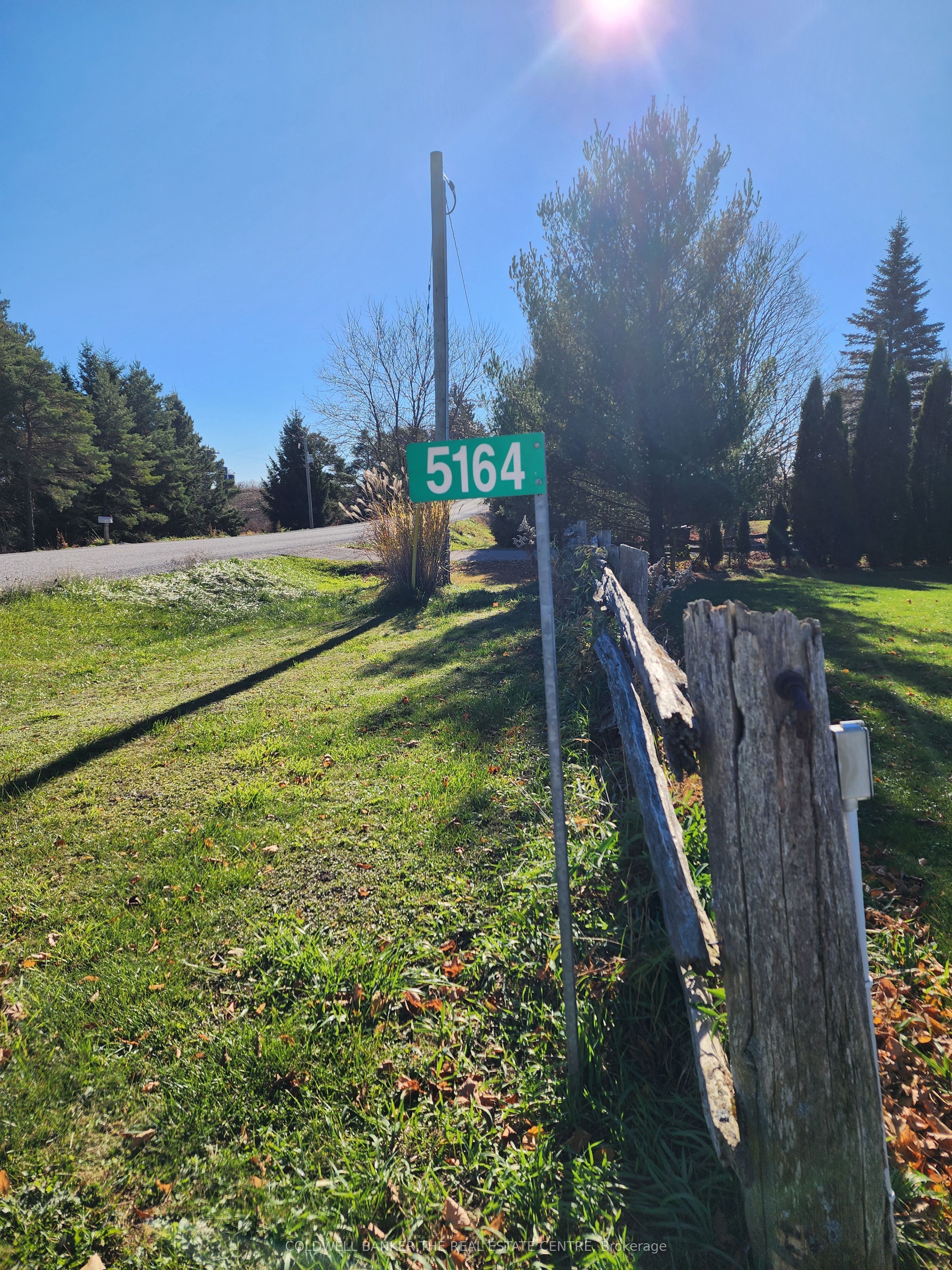 #main - 5164 10th Line Property Photo 2