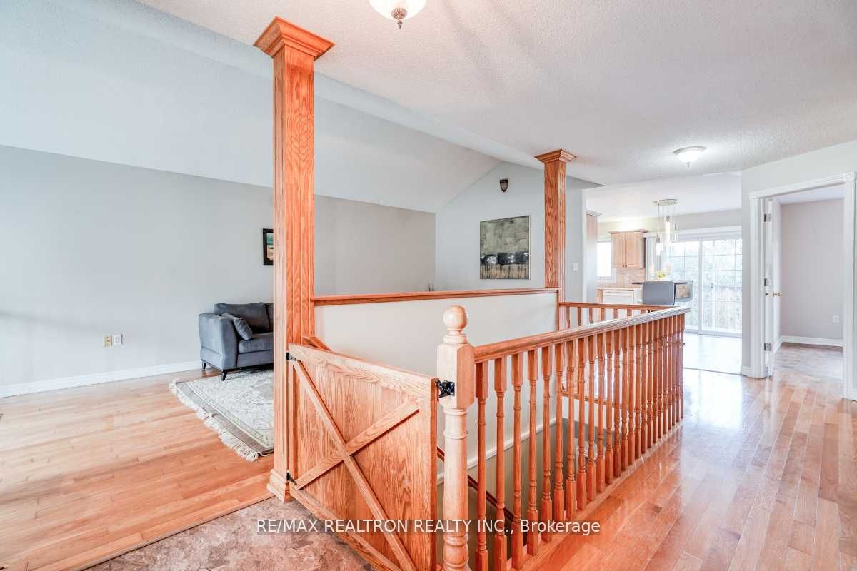 59 Metcalfe Drive Property Photo 4
