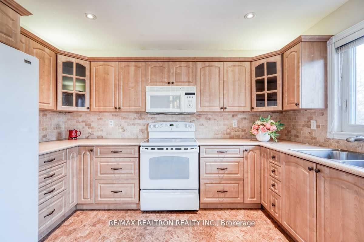 59 Metcalfe Drive Property Photo 15