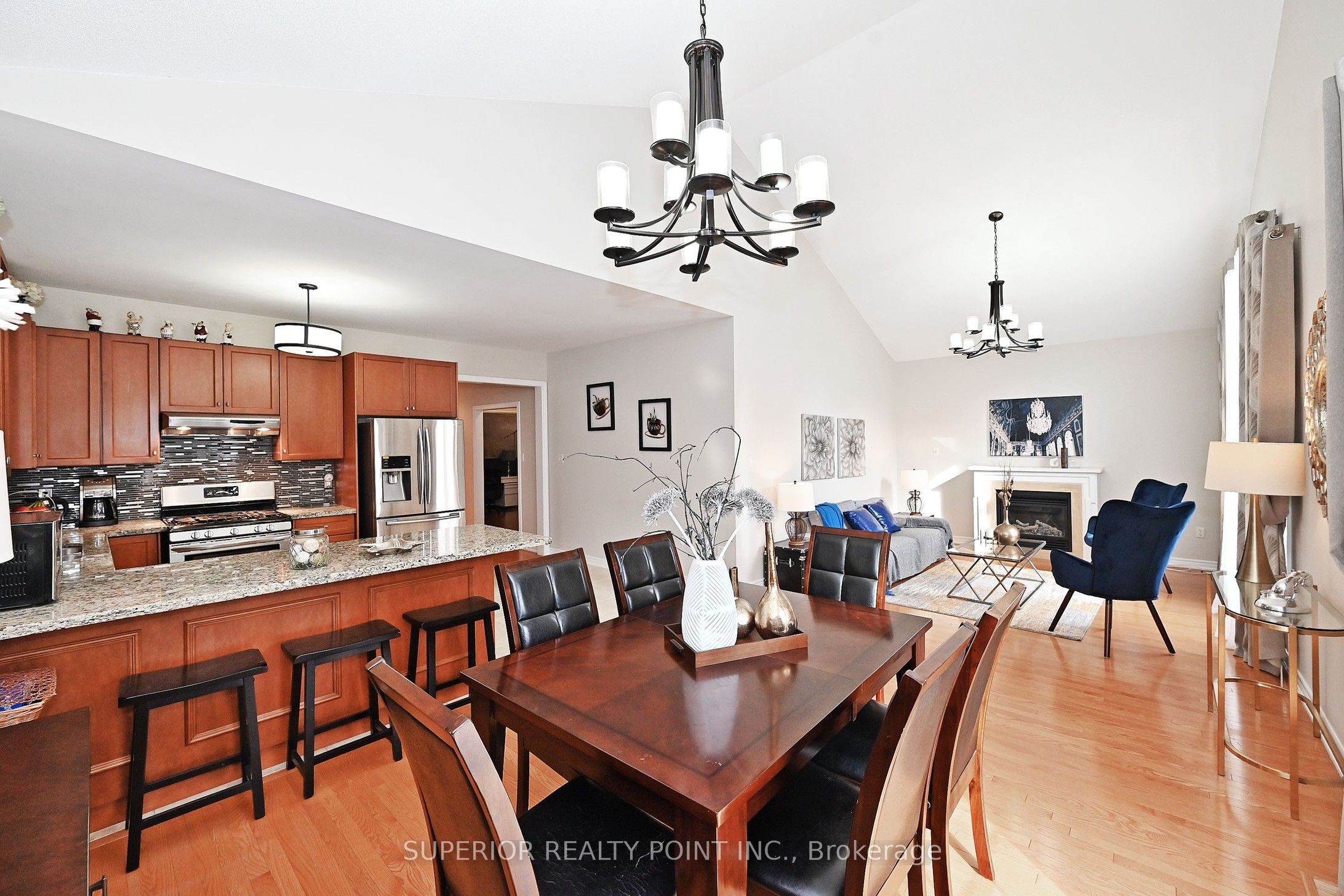 209 Queen Filomena Ave Property Photo 17