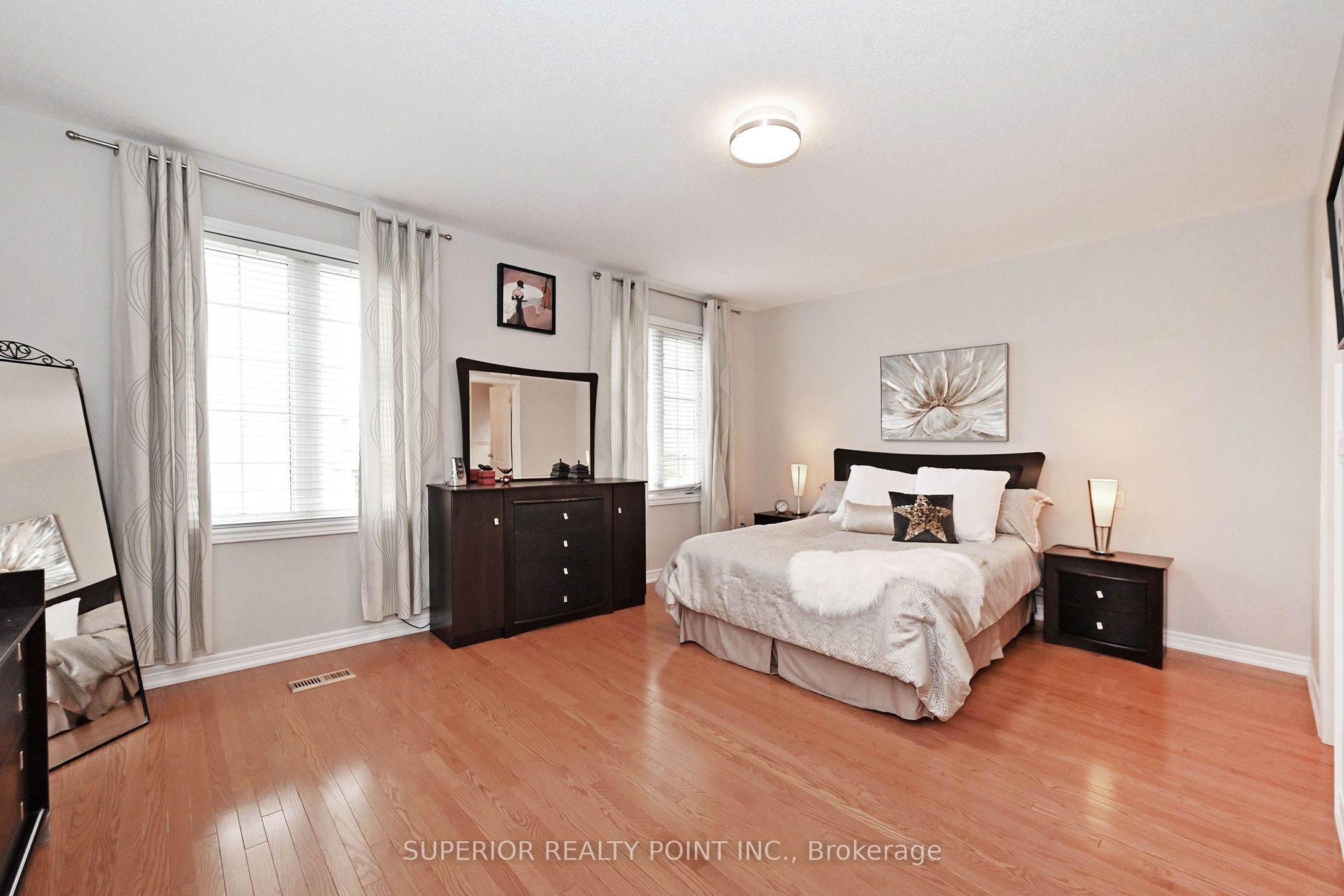 209 Queen Filomena Ave Property Photo 22