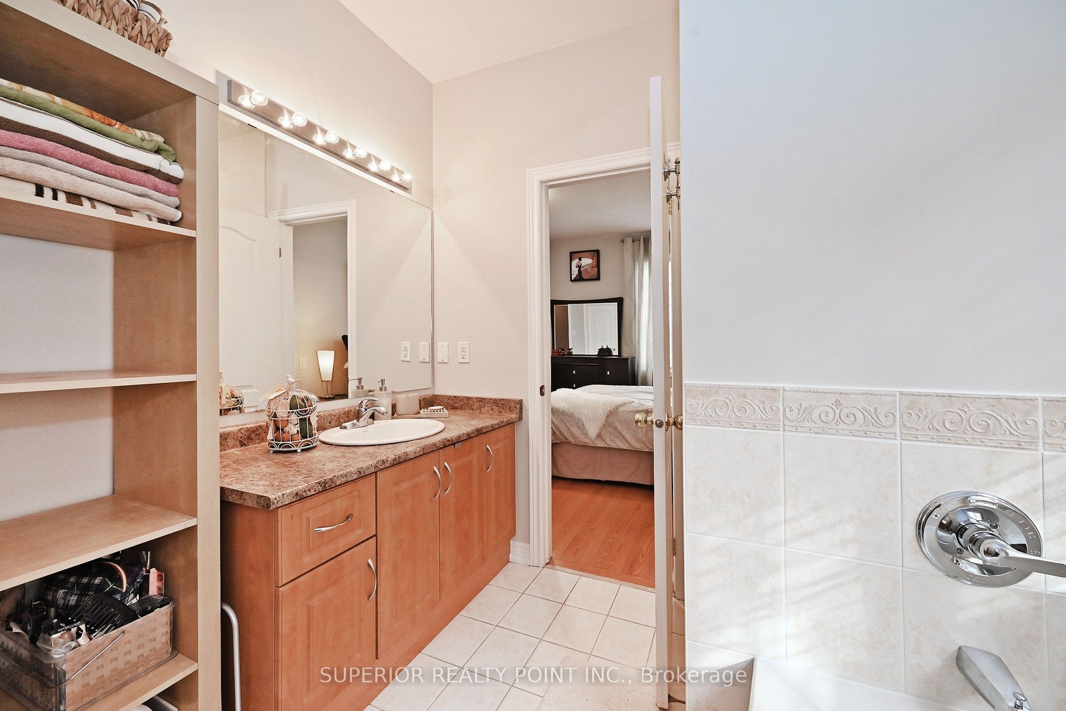 209 Queen Filomena Ave Property Photo 26