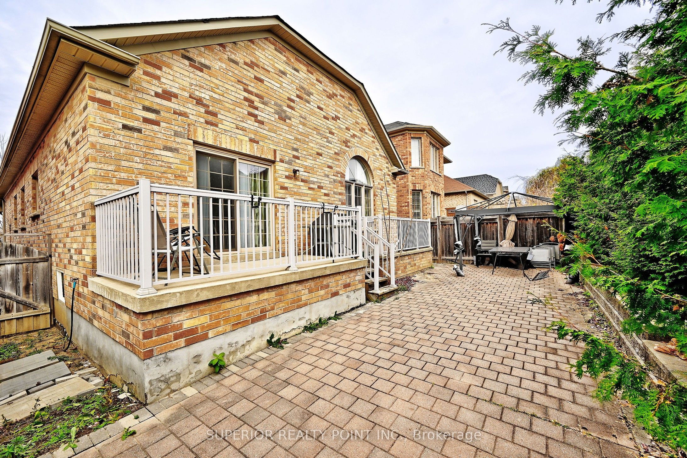 209 Queen Filomena Ave Property Photo 41