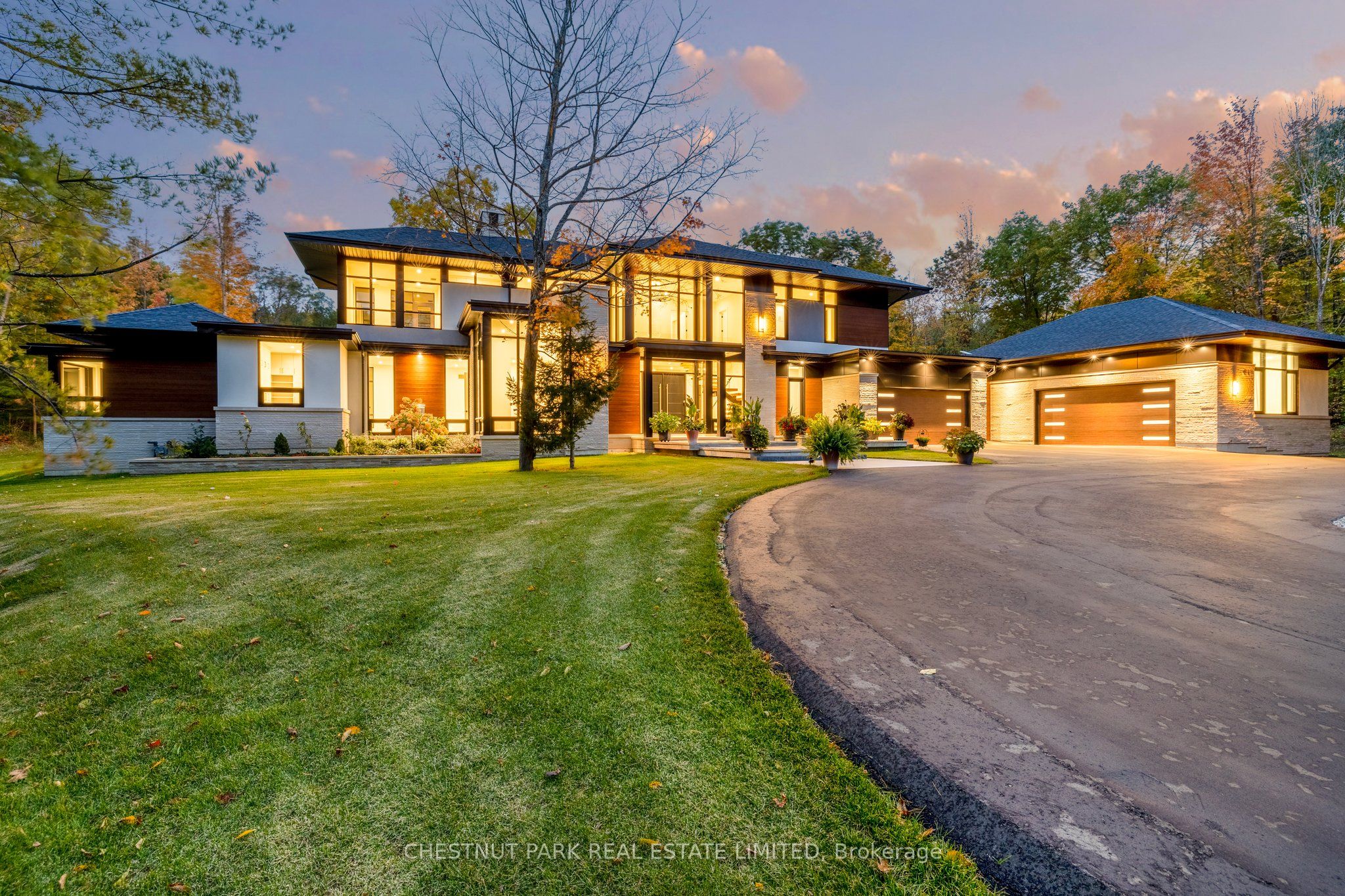 547 Old Stouffville Road Property Photo 1