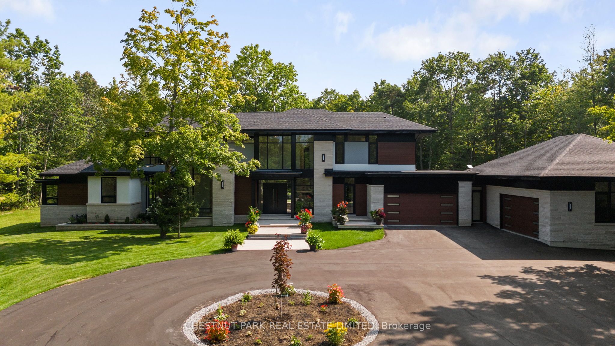 547 Old Stouffville Road Property Photo 2