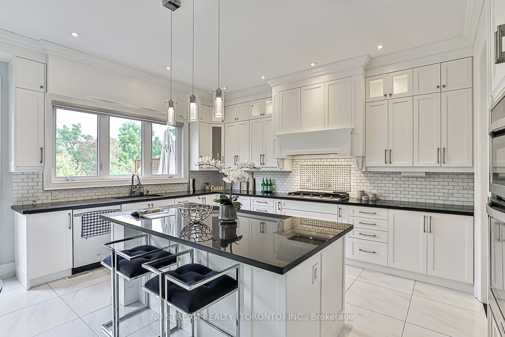 24 Rouge Street Property Photo 10