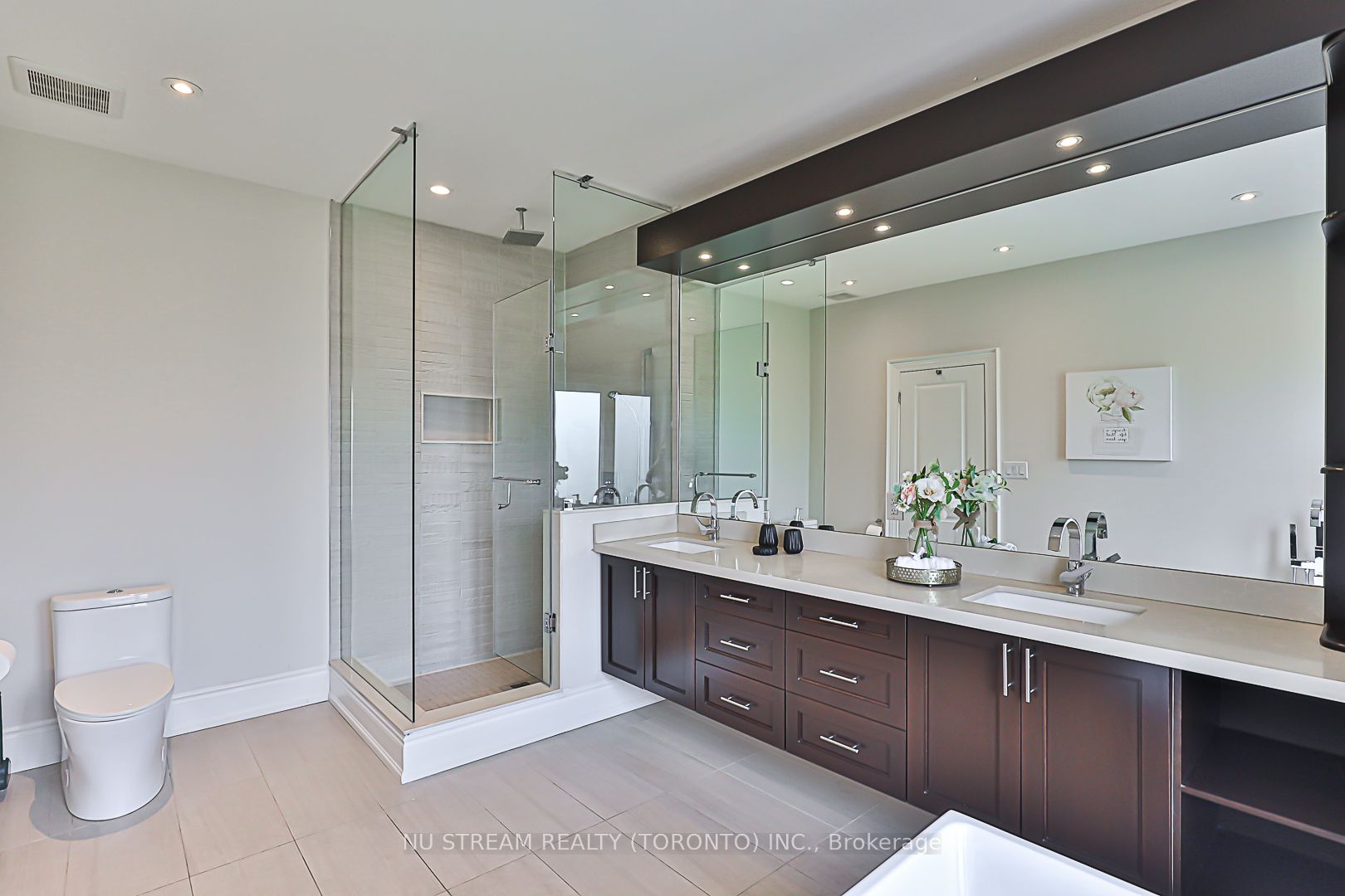 24 Rouge Street Property Photo 22