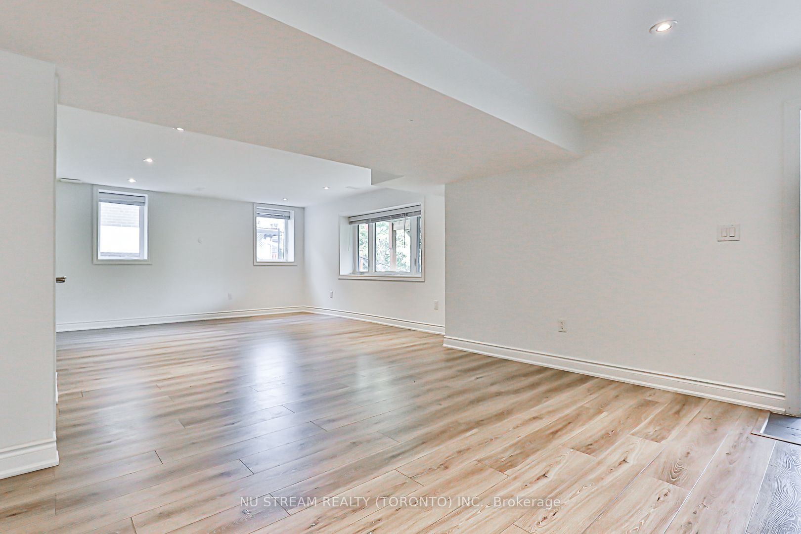 24 Rouge Street Property Photo 33