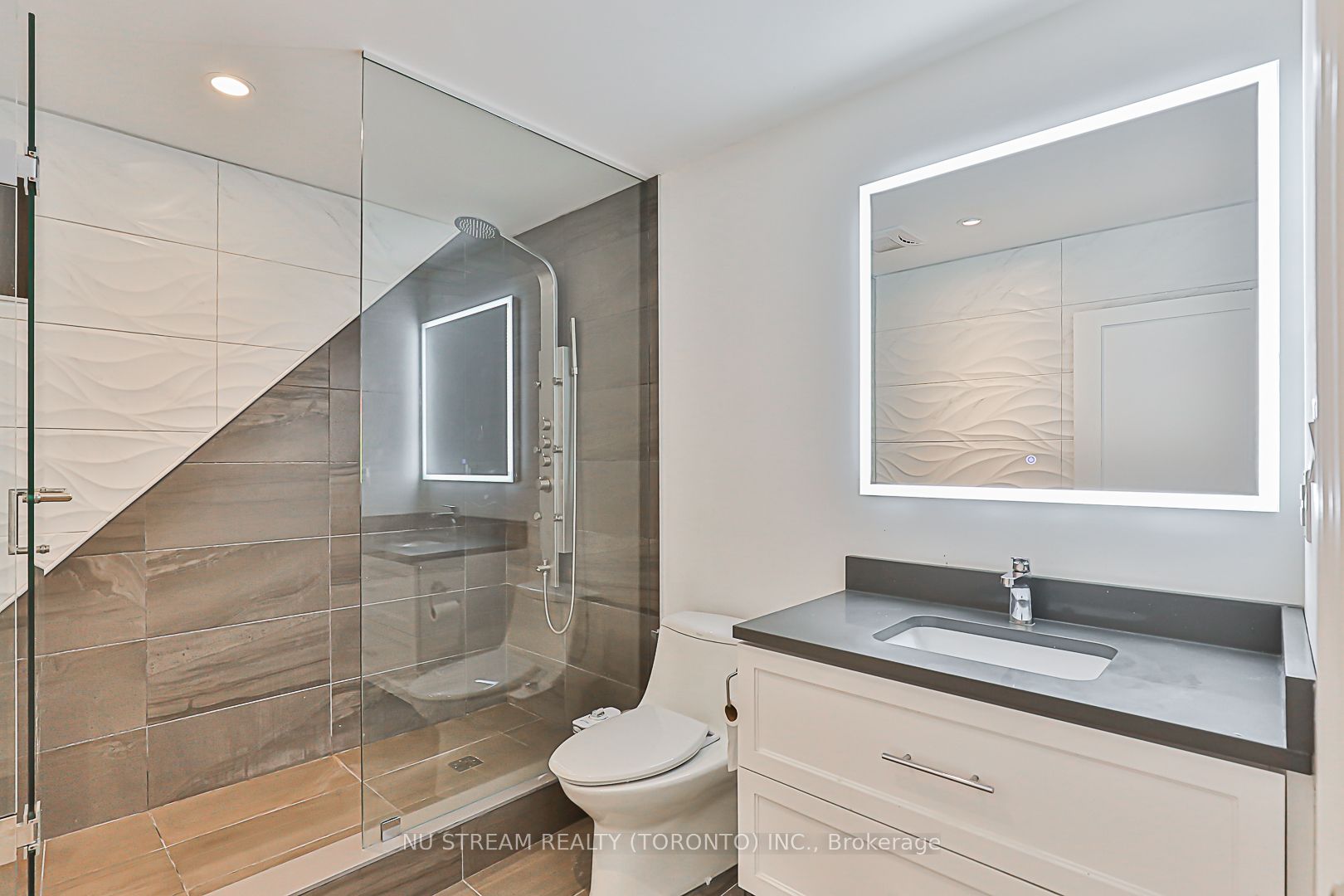 24 Rouge Street Property Photo 36