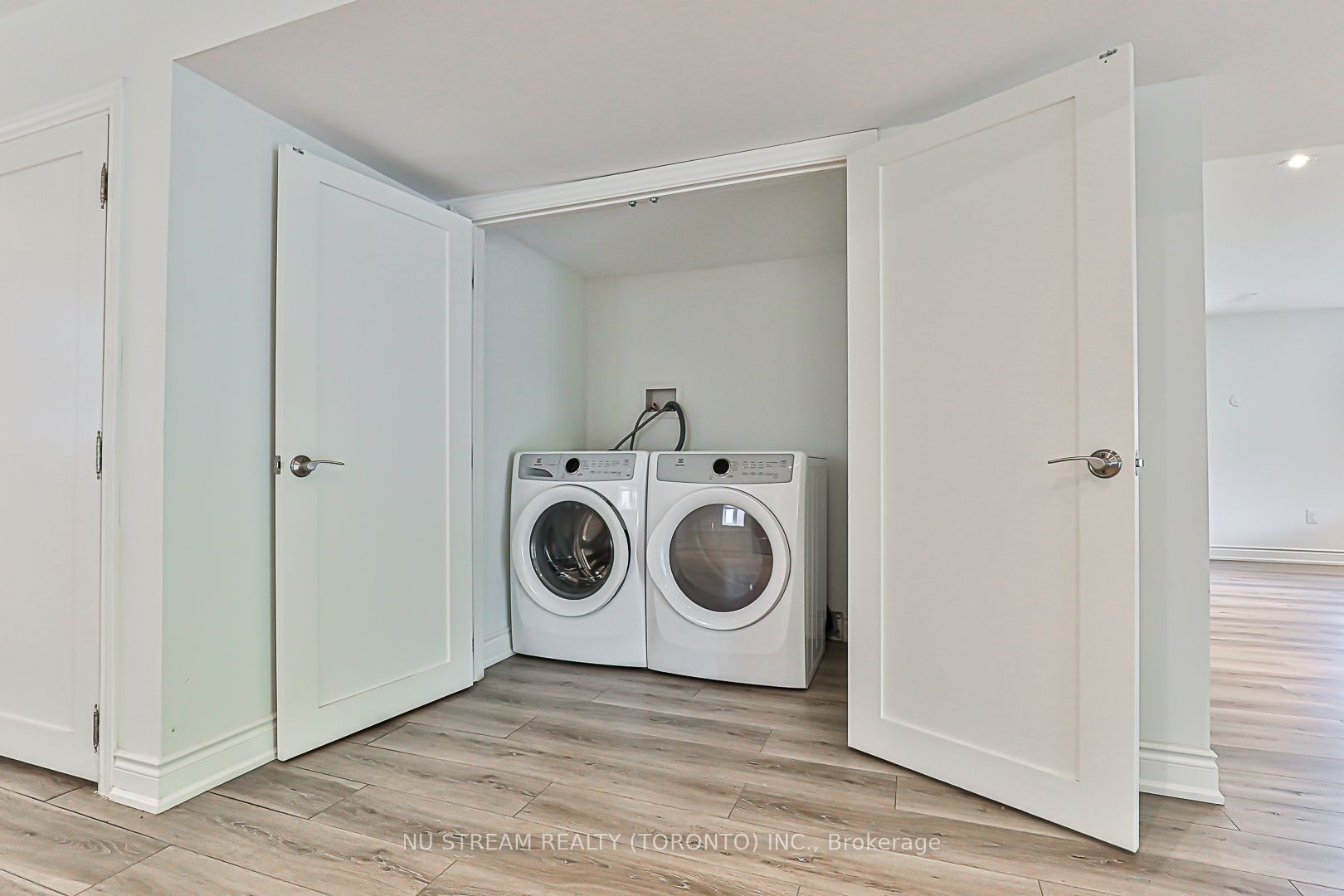 24 Rouge Street Property Photo 37