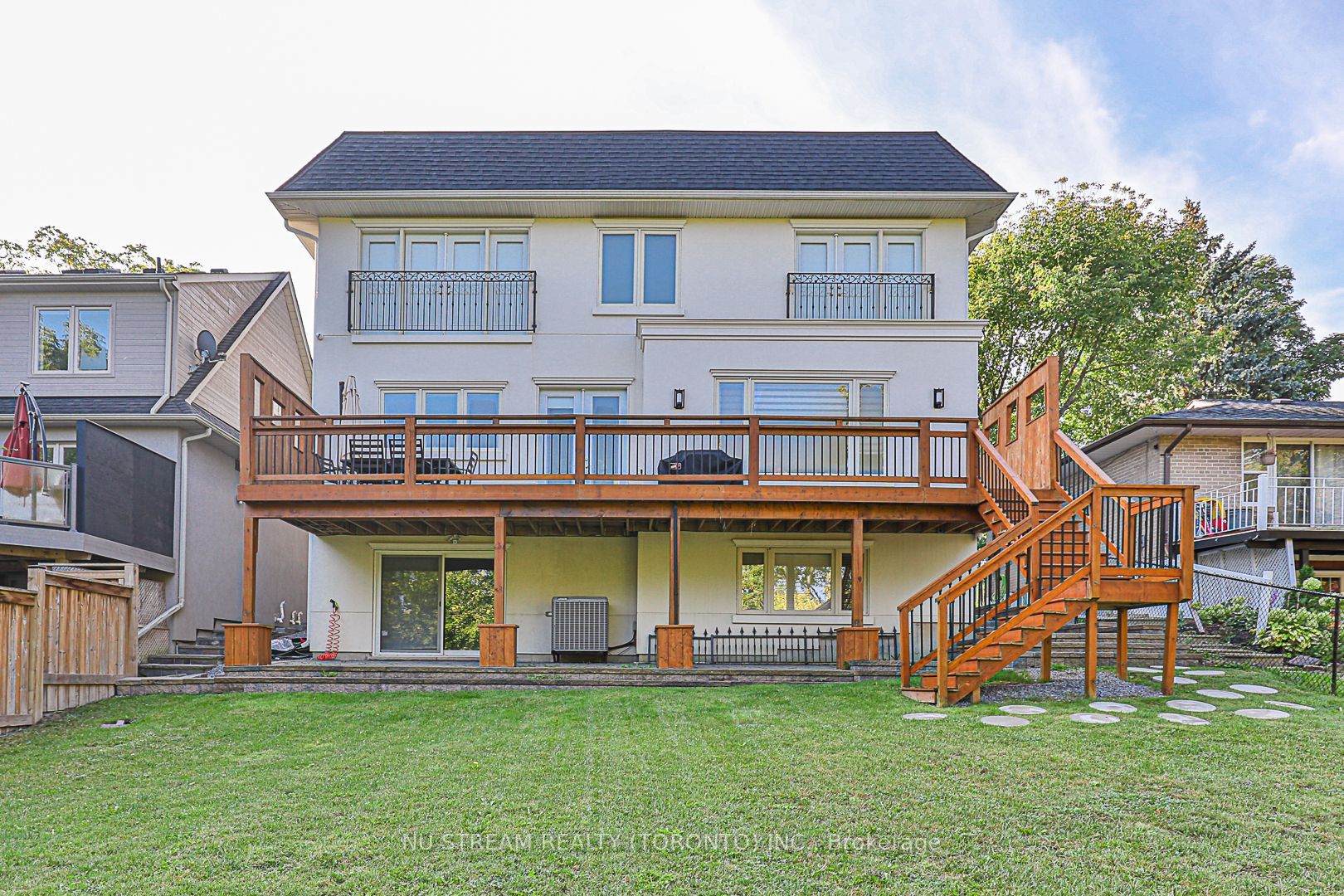 24 Rouge Street Property Photo 38