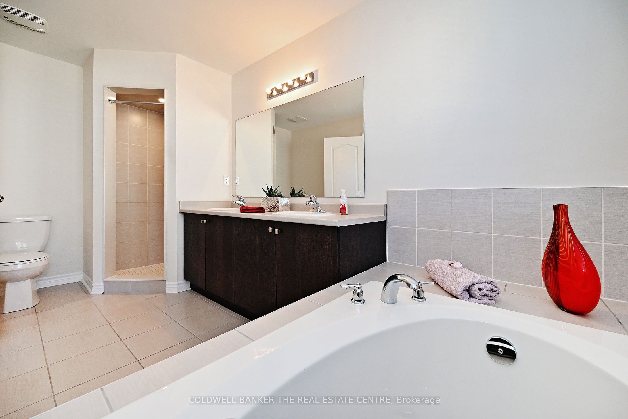 25 Anne Pegg Crescent Property Photo 18