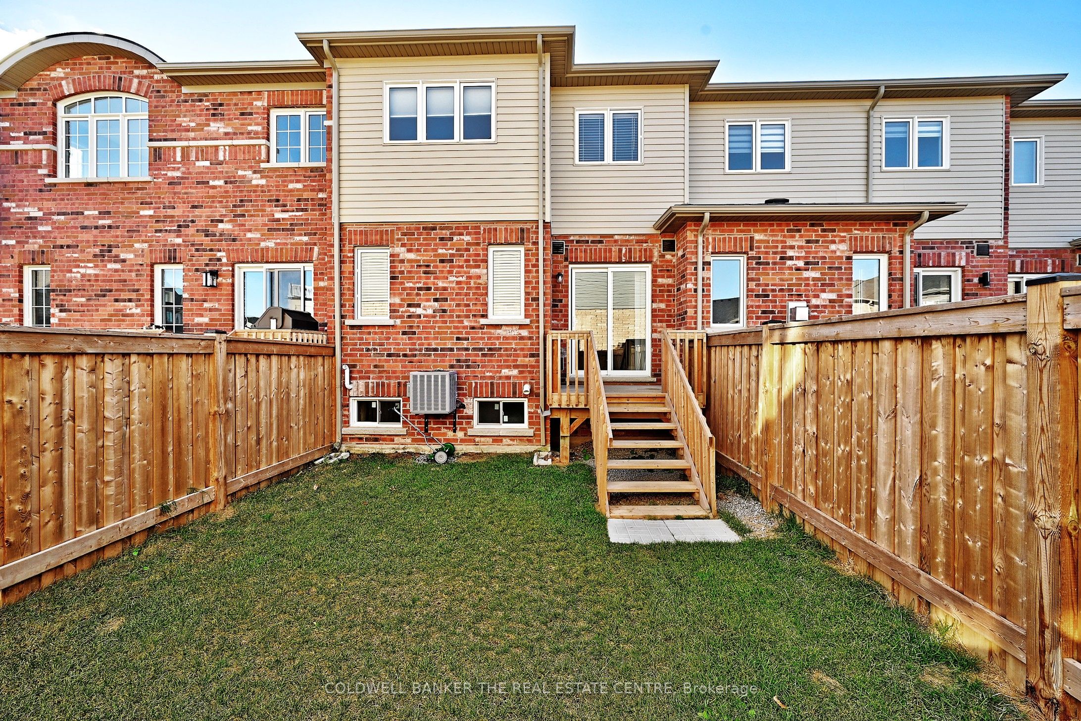 25 Anne Pegg Crescent Property Photo 30