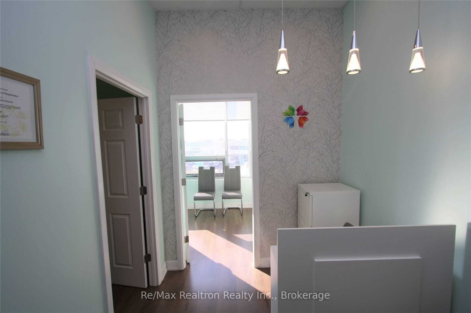 #256 - 7163 Yonge Street Property Photo 7