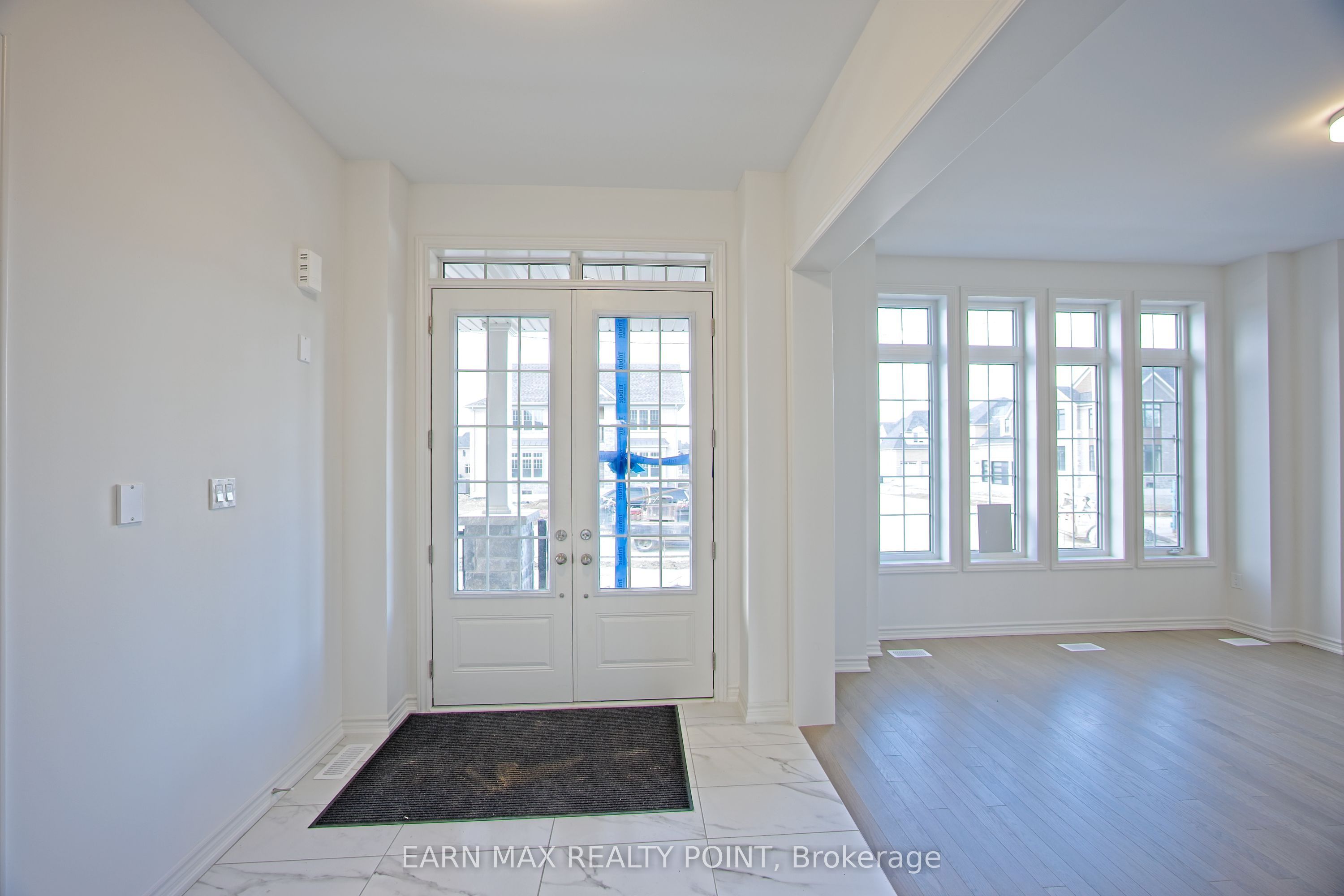 19 Marigold Boulevard Property Photo 5