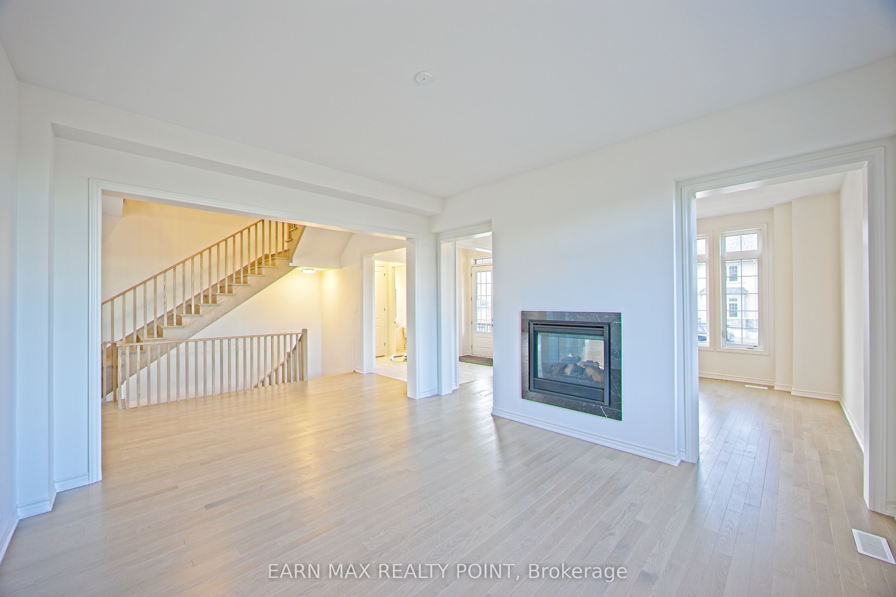19 Marigold Boulevard Property Photo 10